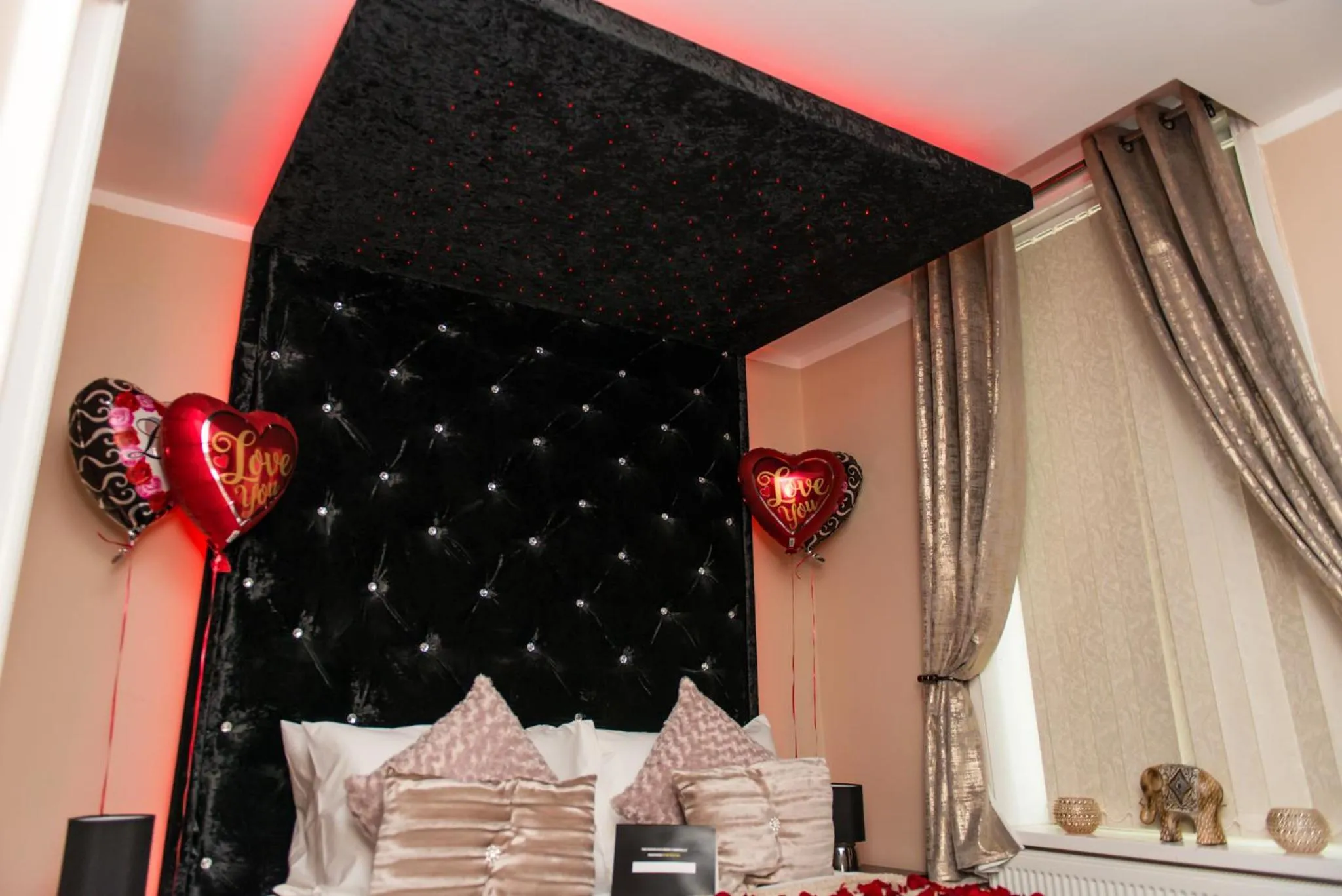 Other, Bed in Aphrodite Suites