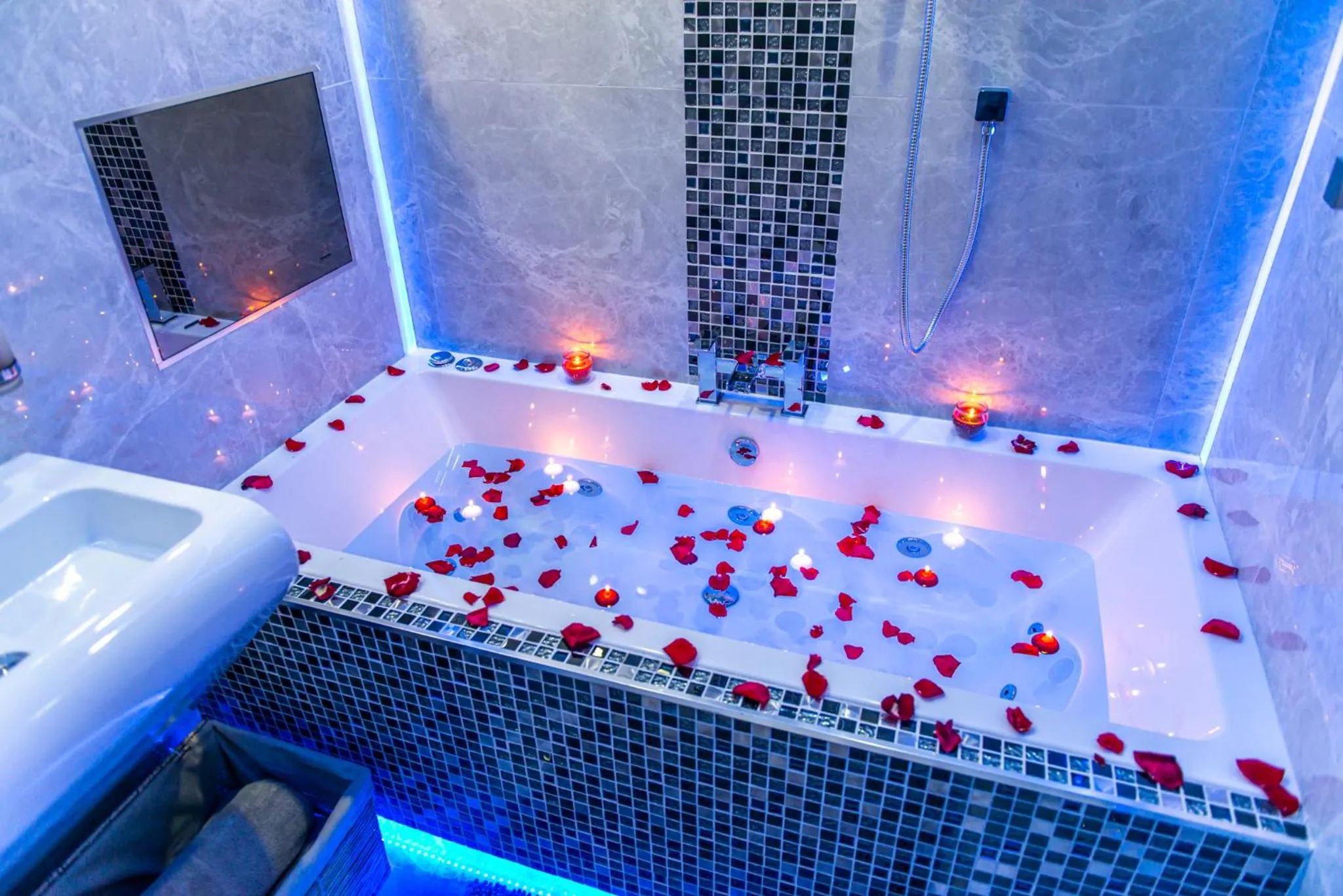 Bedroom in Aphrodite Suites