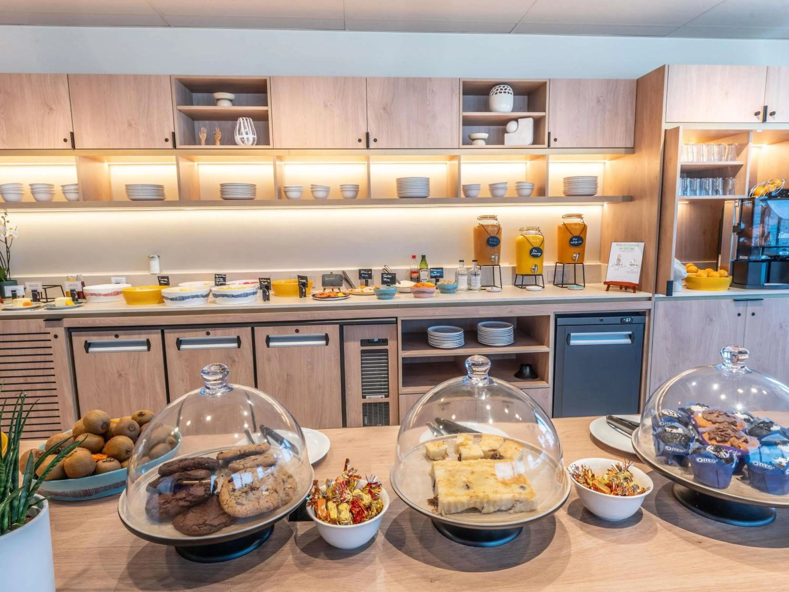 Breakfast in Novotel Angers Lac de Maine