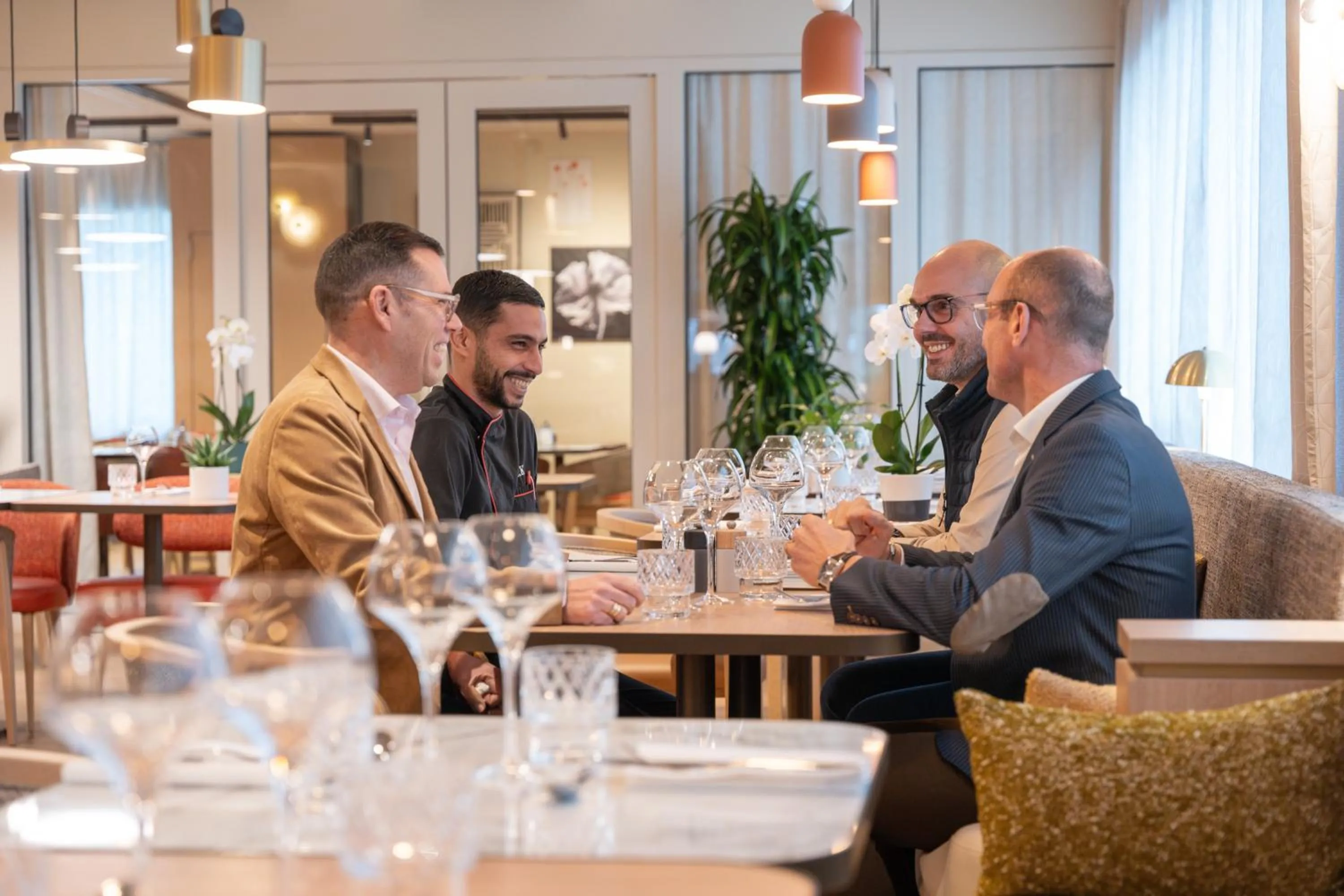 Restaurant/places to eat in Novotel Angers Lac de Maine