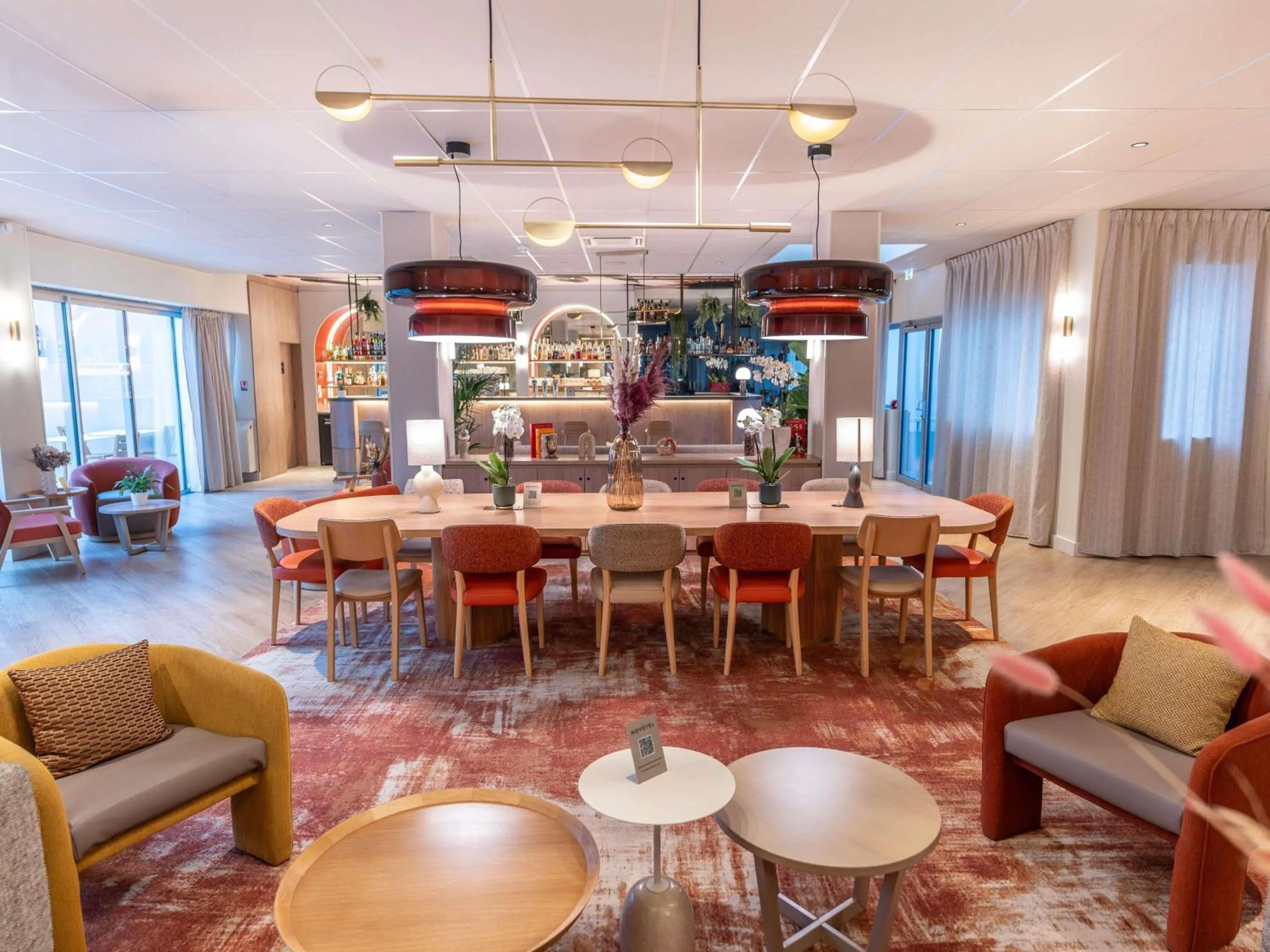 Lounge or bar in Hotel Mercure Angers Lac De Maine