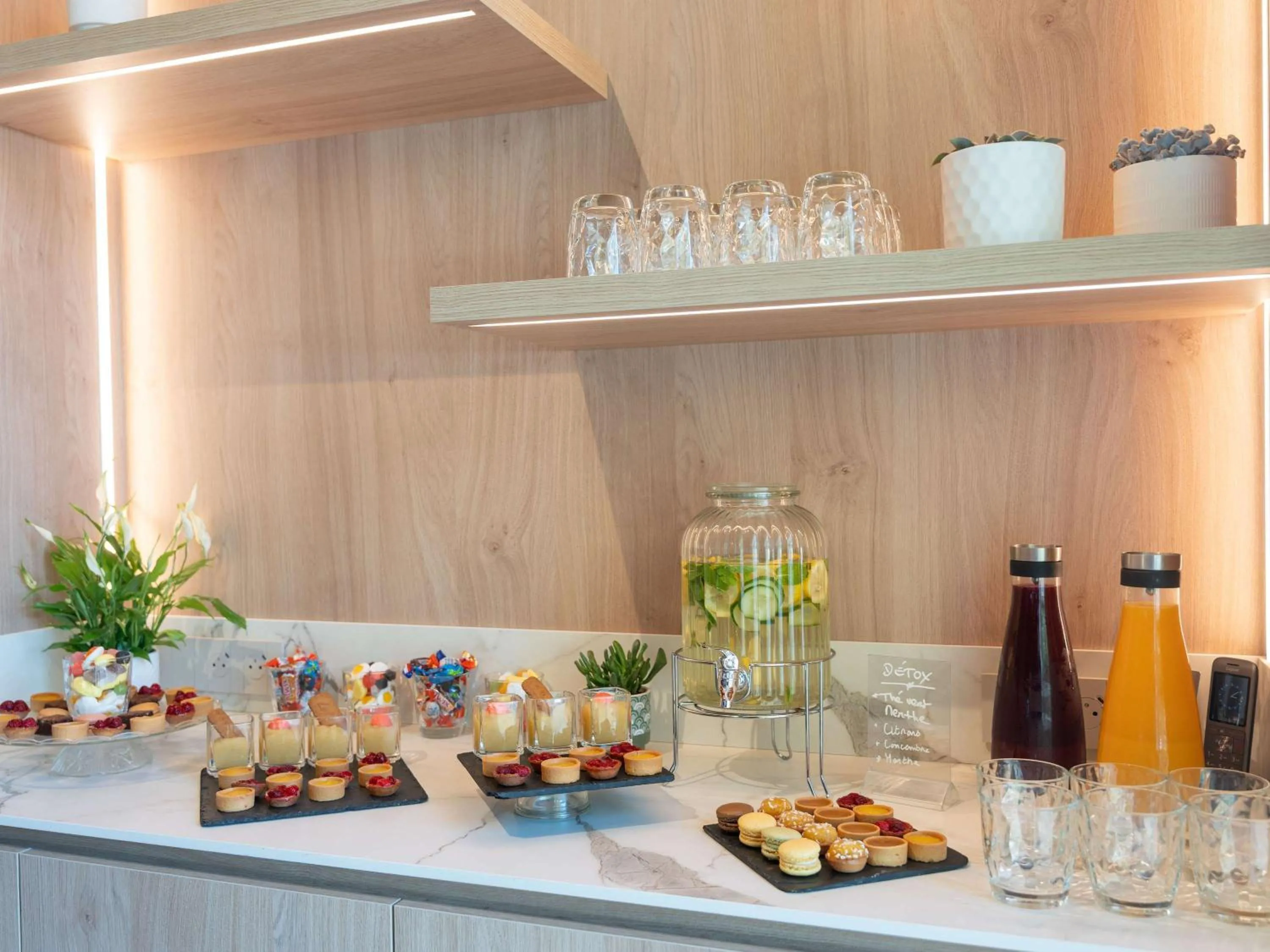 Meeting/conference room in Hotel Mercure Angers Lac De Maine