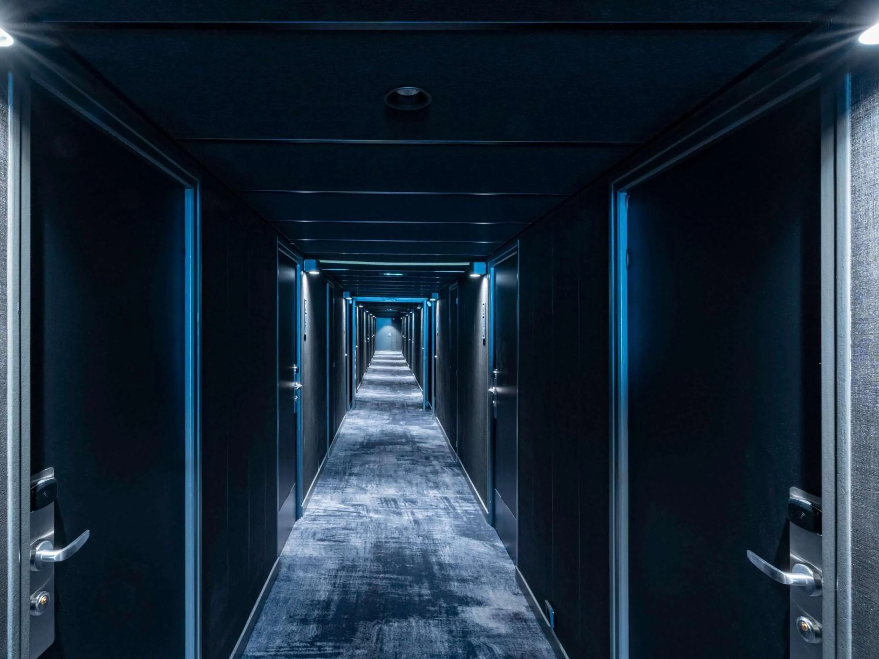 Bedroom in Hotel Mercure Angers Lac De Maine