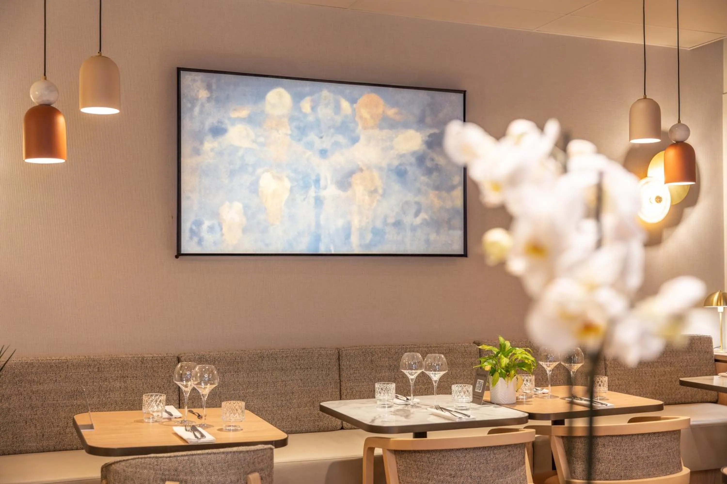 Restaurant/places to eat in Novotel Angers Lac de Maine