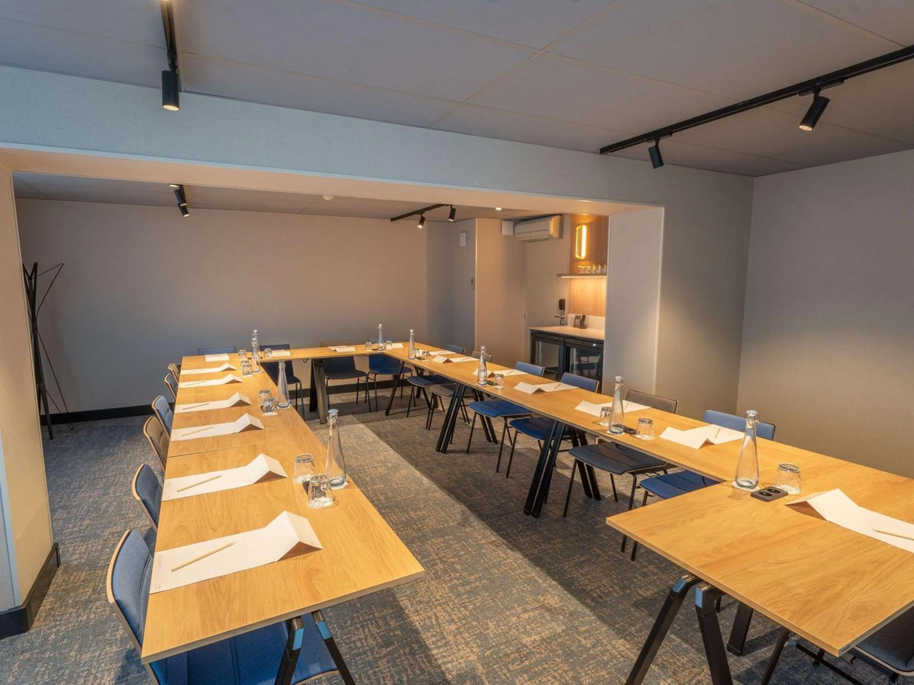 Meeting/conference room in Hotel Mercure Angers Lac De Maine