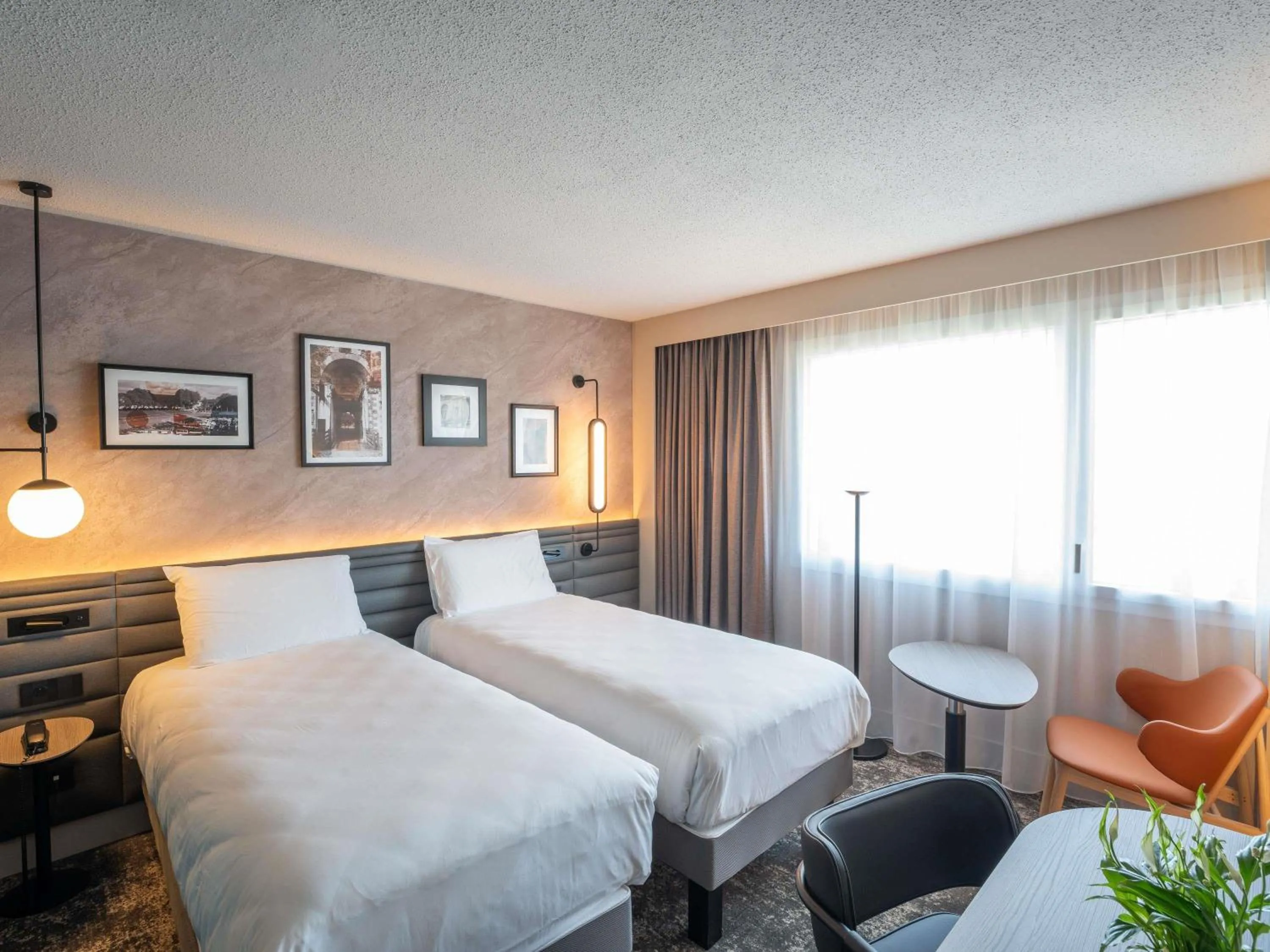 Bedroom, Bed in Novotel Angers Lac de Maine