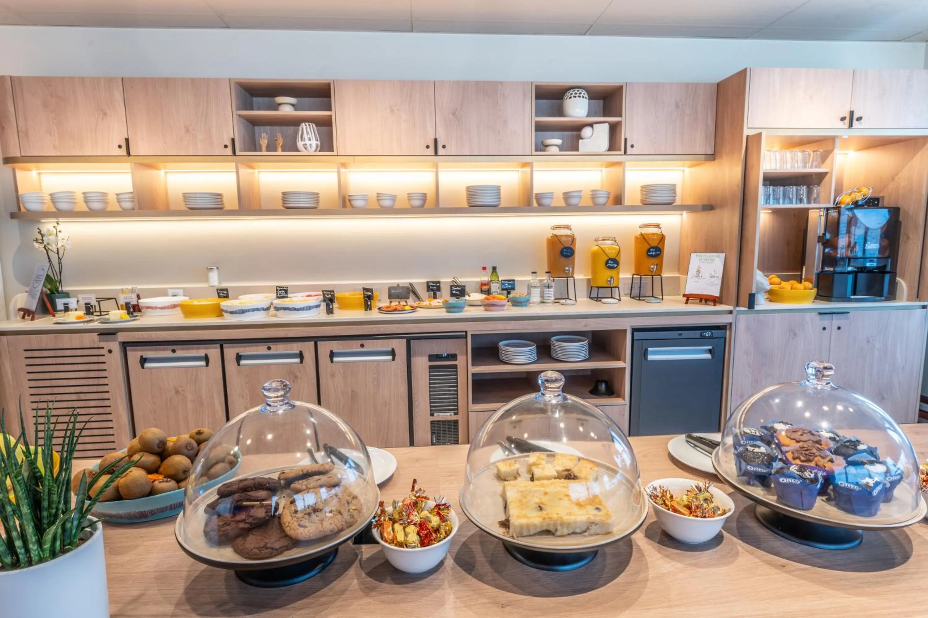 Food and drinks in Novotel Angers Lac de Maine