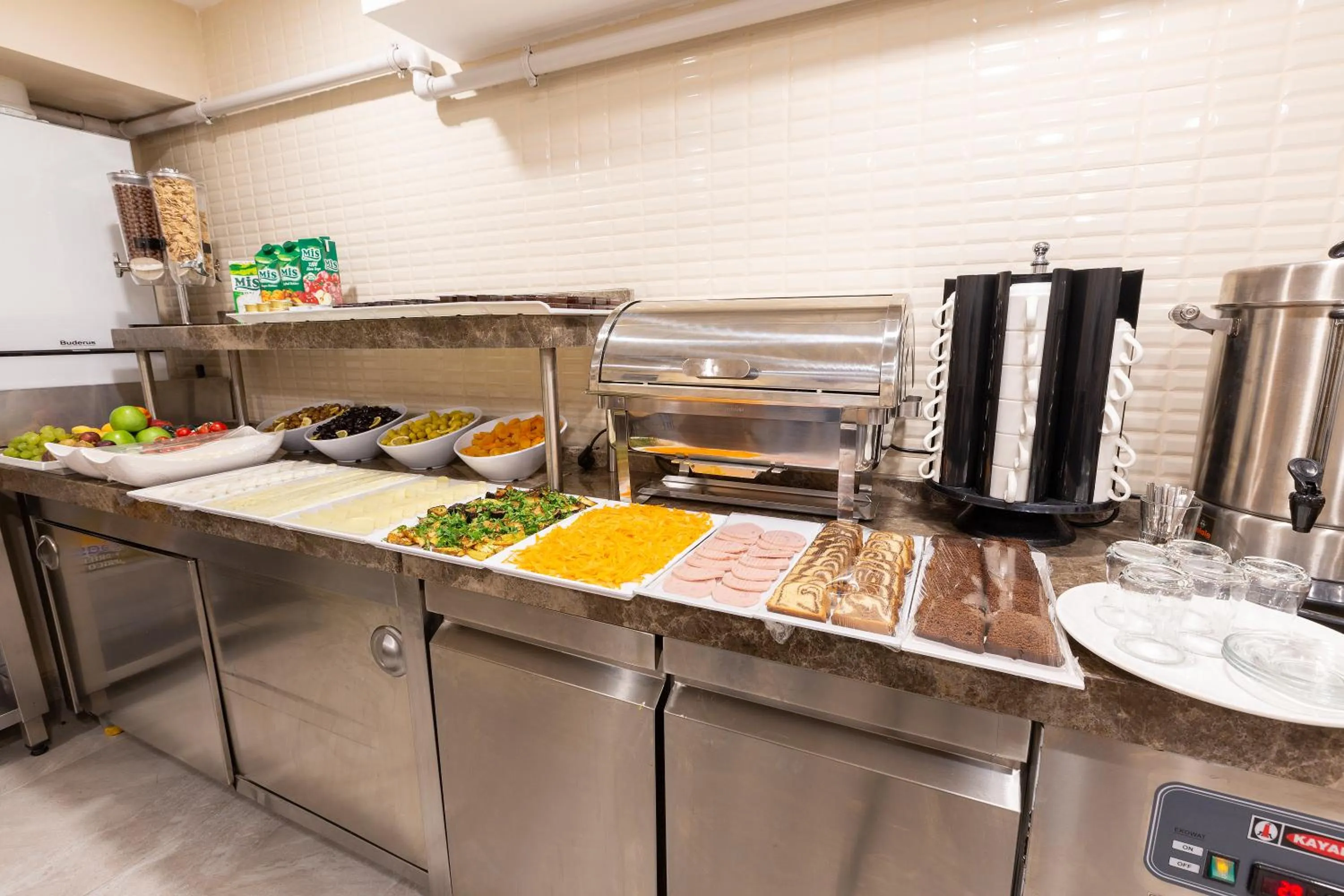 Breakfast in Villa Sweet Hotel