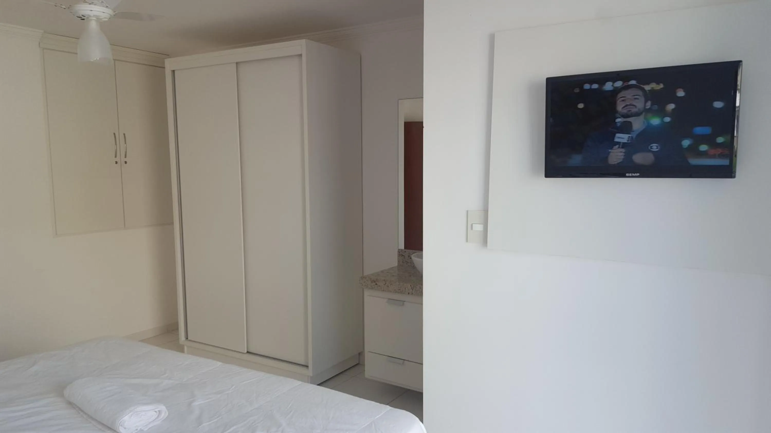 Bed in Condomínio Mar da Galiléia - Apto 27