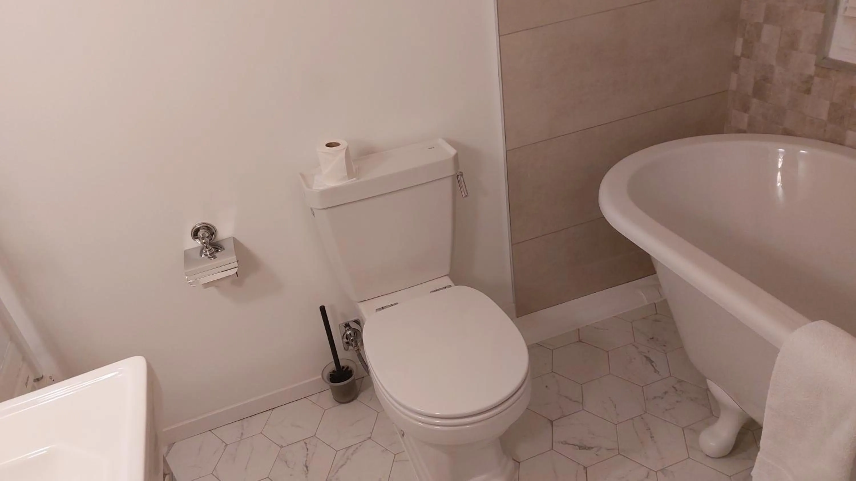 Bathroom in Hotel Dandy Rouen centre