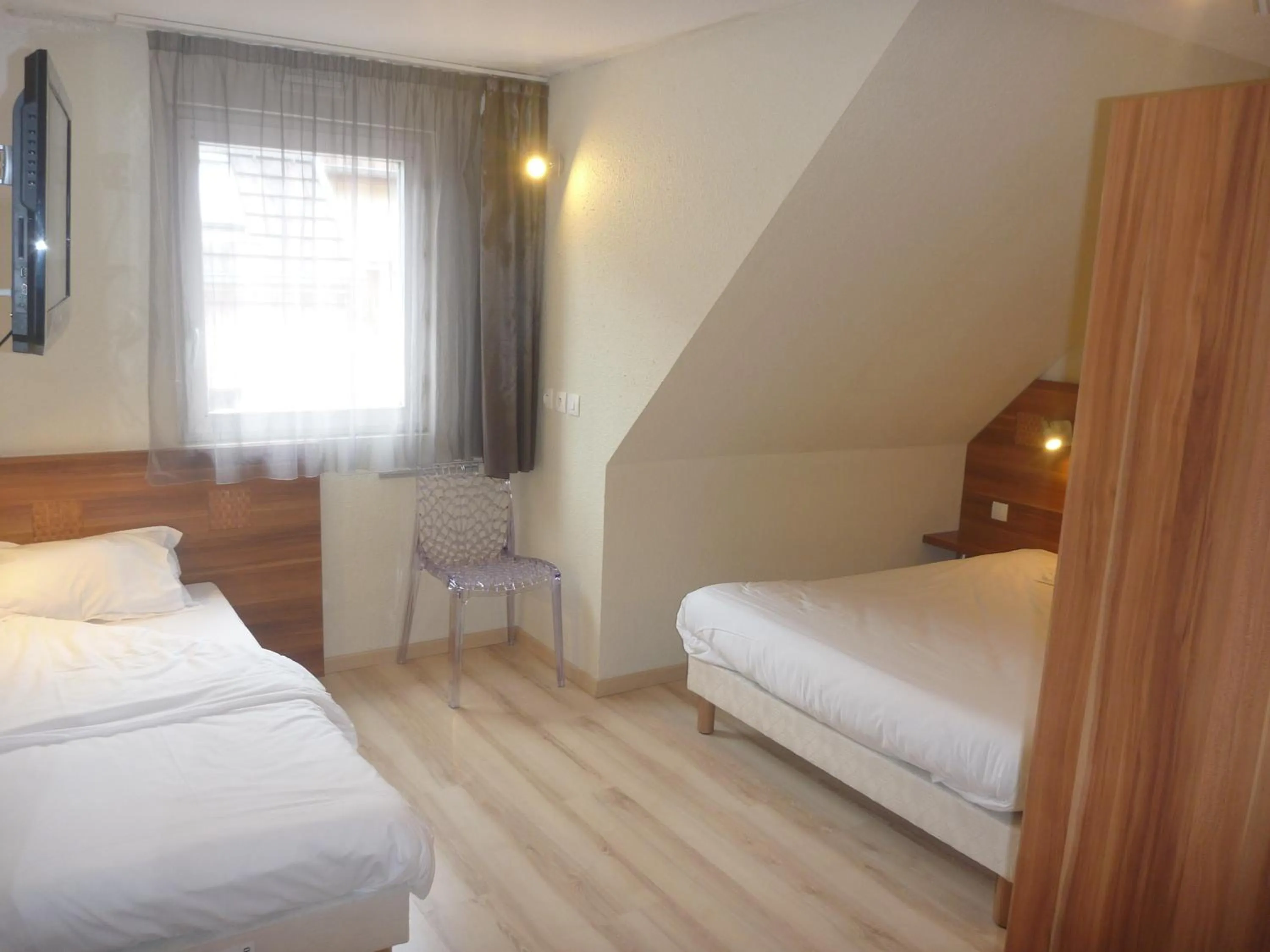 Day, Bed in Hotel Primo Colmar Centre