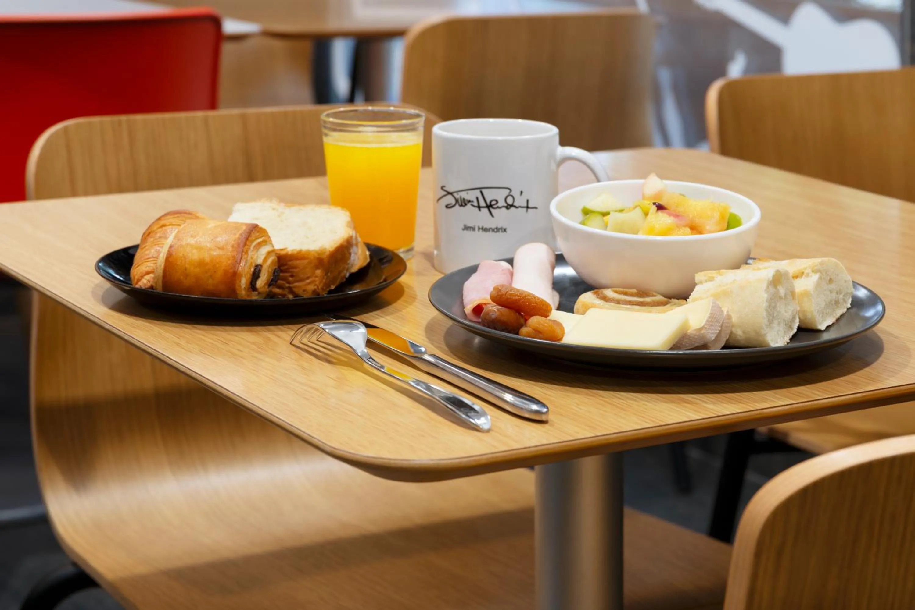 Breakfast in ibis Styles Nancy Centre Gare