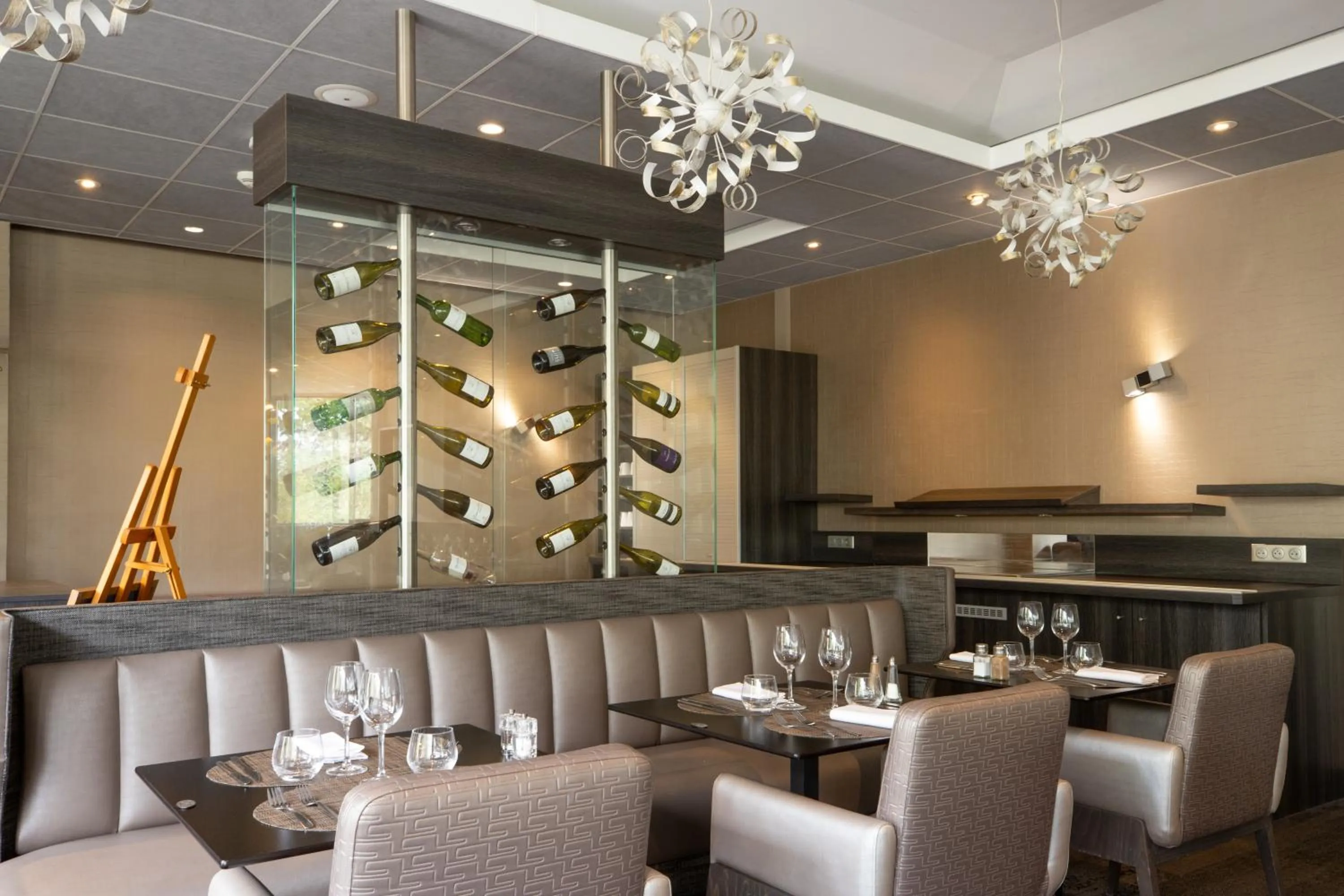 Restaurant/places to eat in Hotel Le Paddock