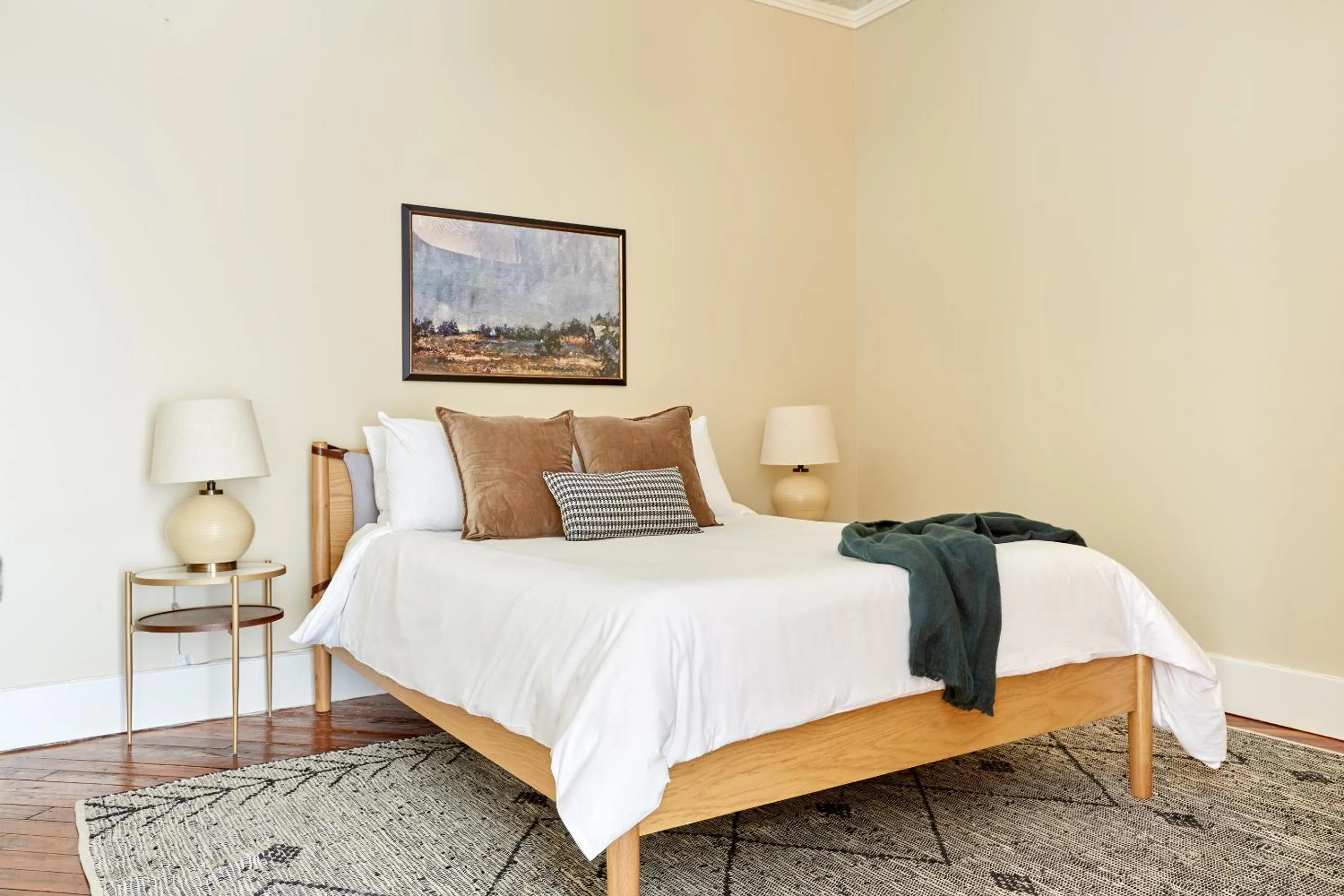 Bed in Sonder The Congress