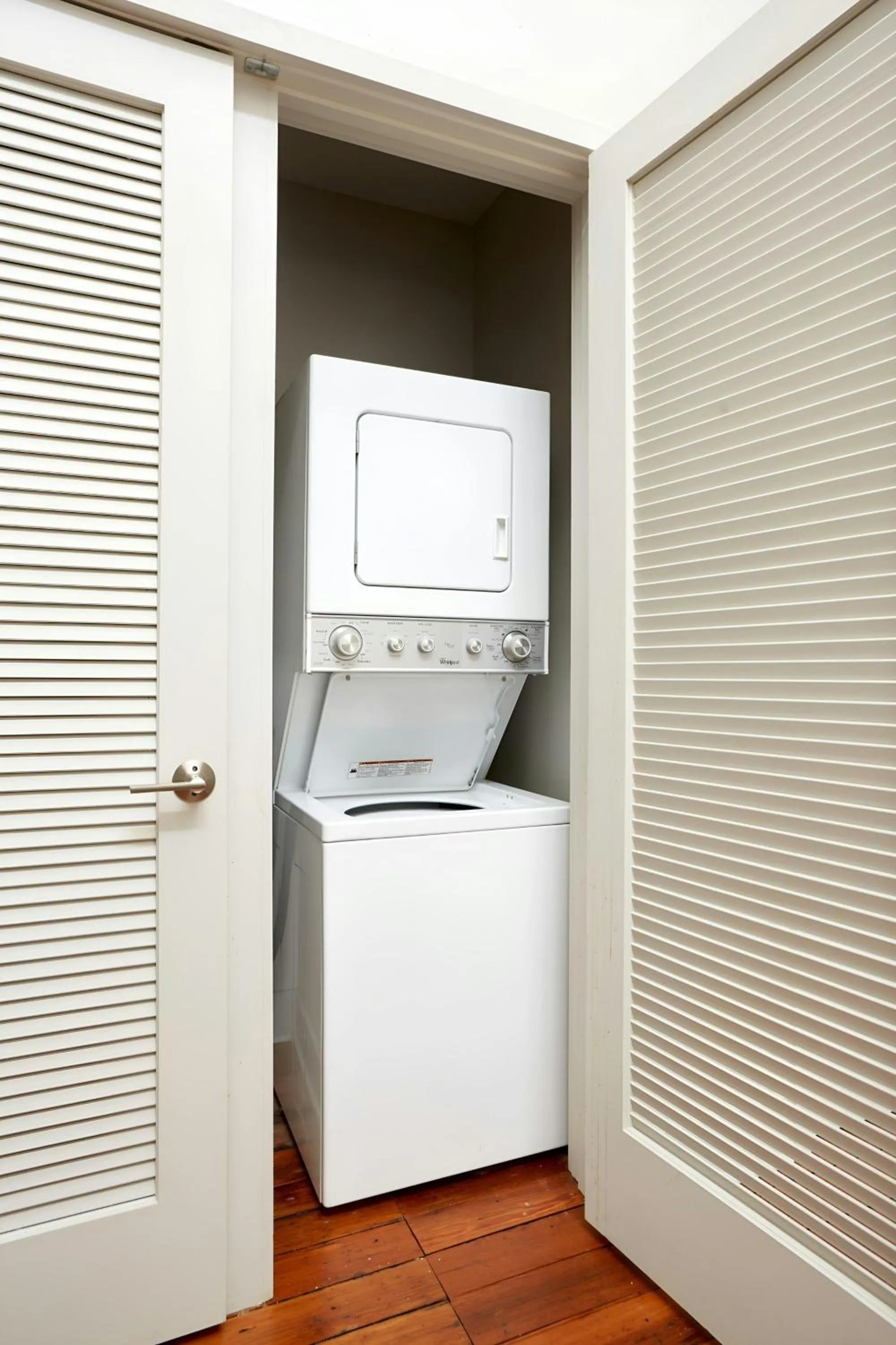 Photo of the whole room in Sonder by Marriott Bonvoy The Broughton Apartments Historic District