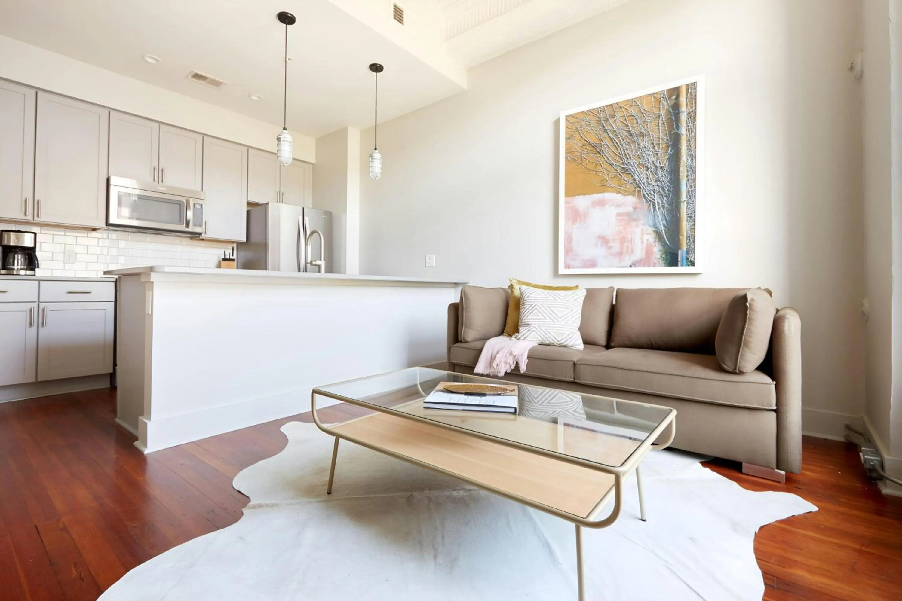 Living room in Sonder by Marriott Bonvoy The Broughton Apartments Historic District