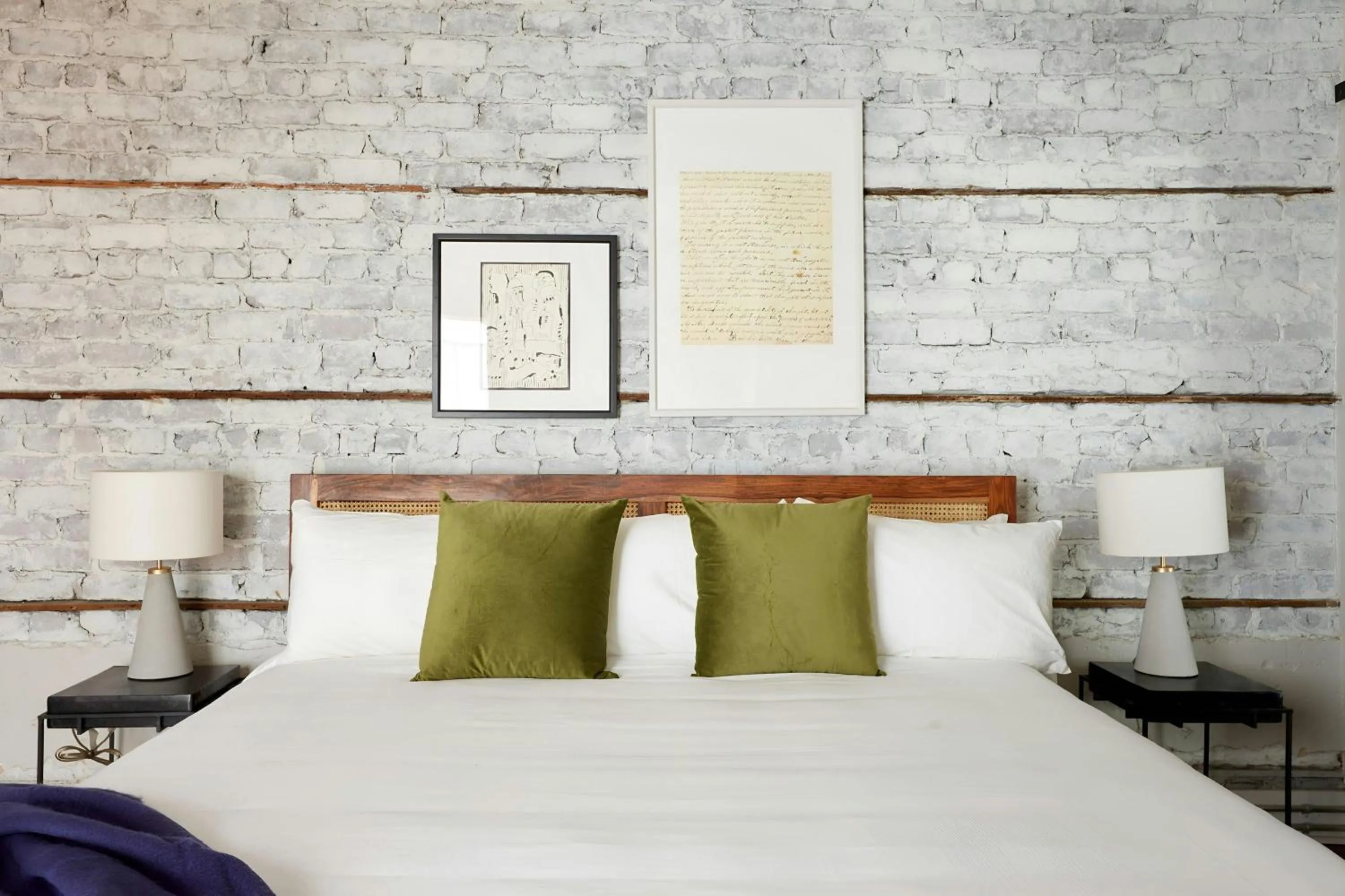 Bedroom, Bed in Sonder by Marriott Bonvoy The Broughton Apartments Historic District