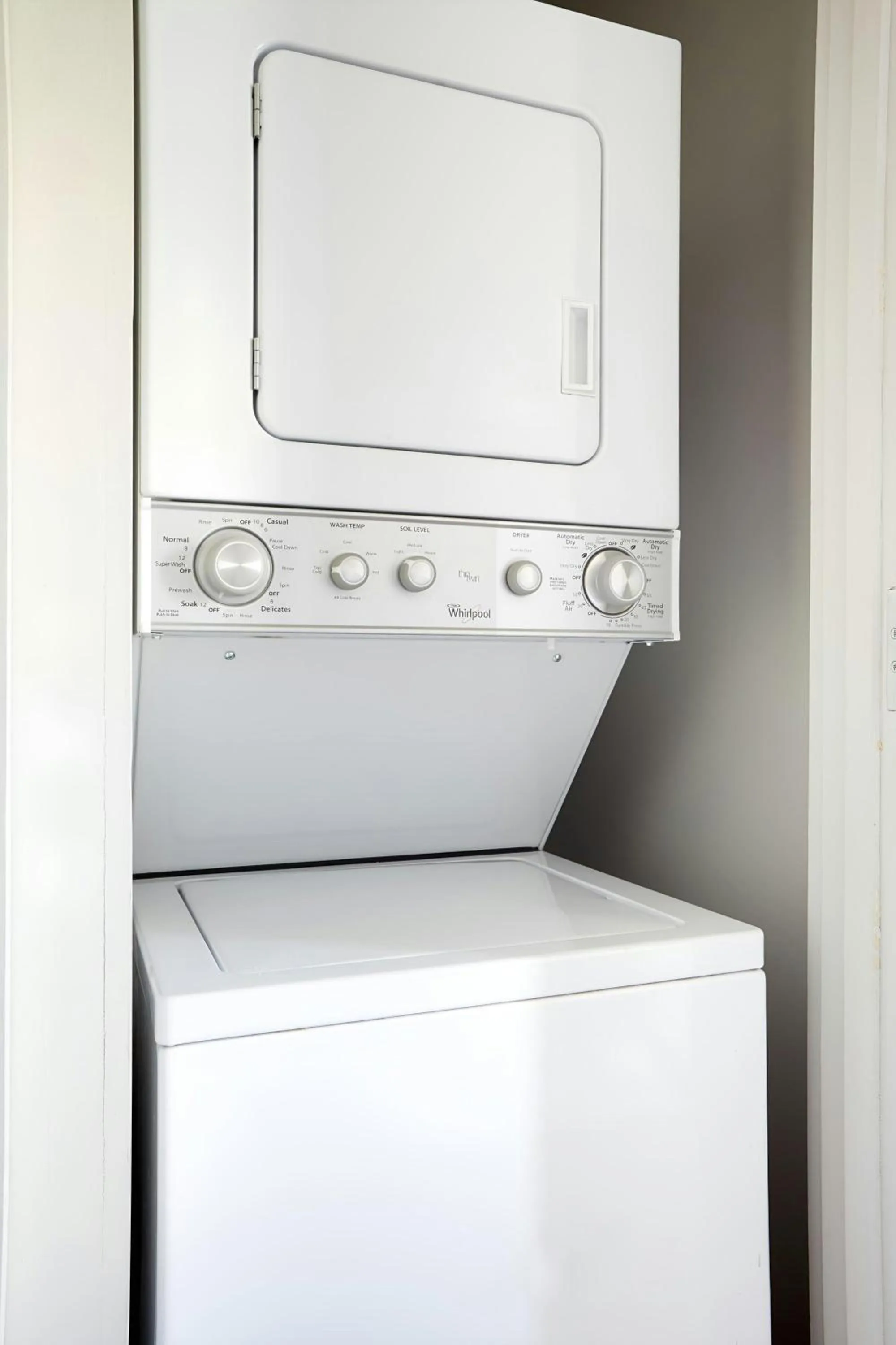 Photo of the whole room in Sonder by Marriott Bonvoy The Broughton Apartments Historic District