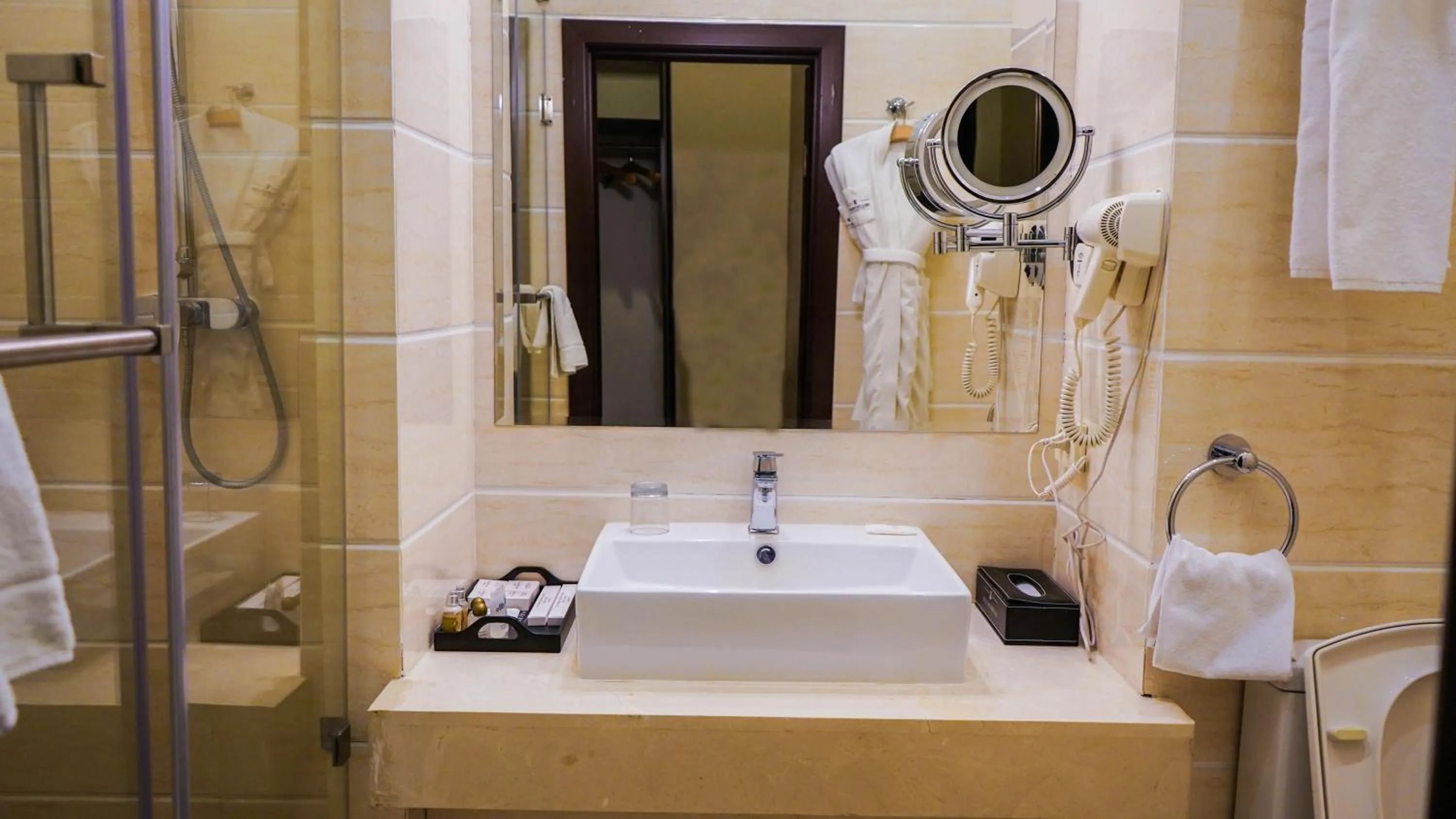 Bathroom in JELSOMINOHotel