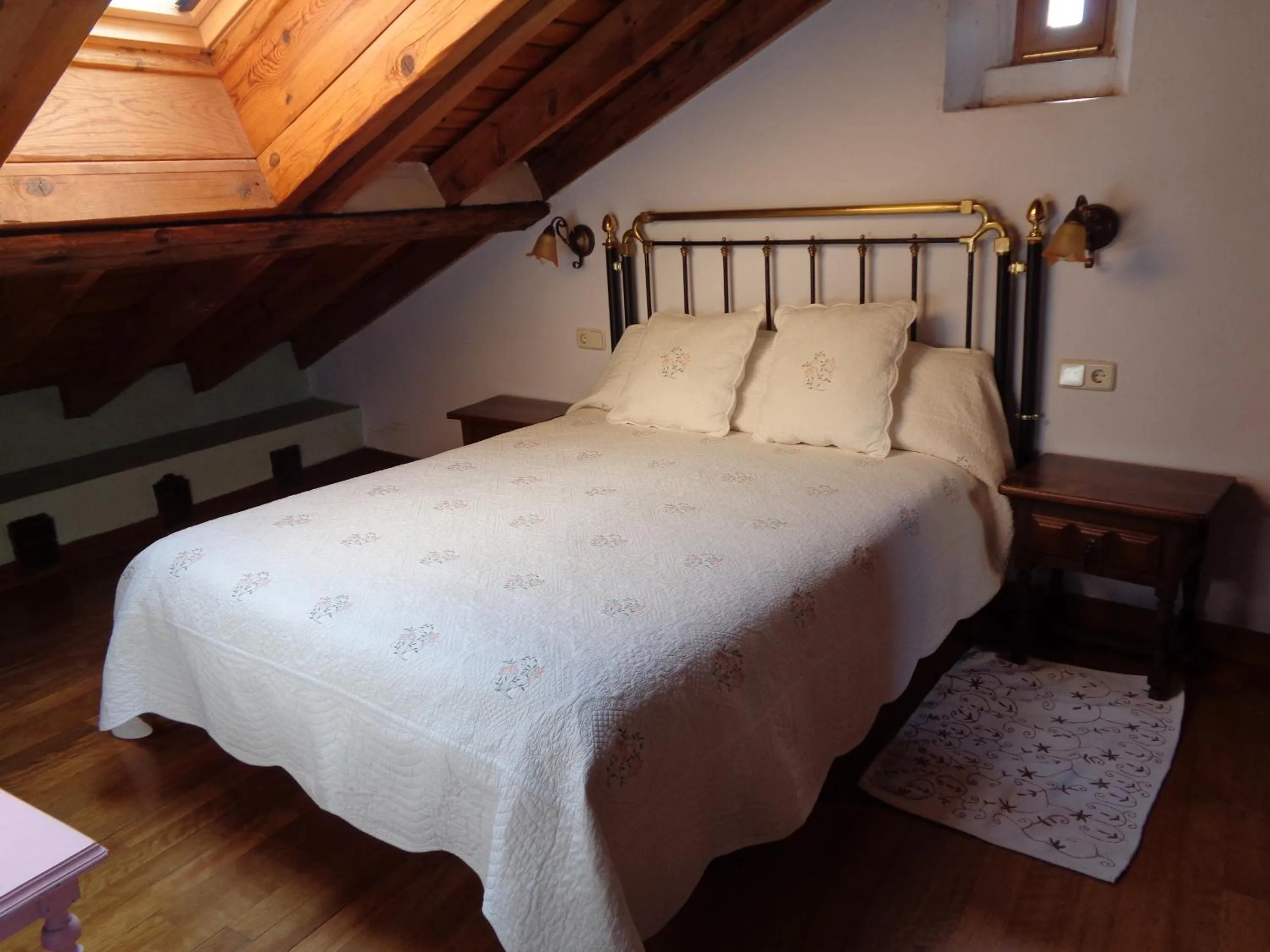 Bedroom, Bed in HOTEL RURAL LA ROMEROSA