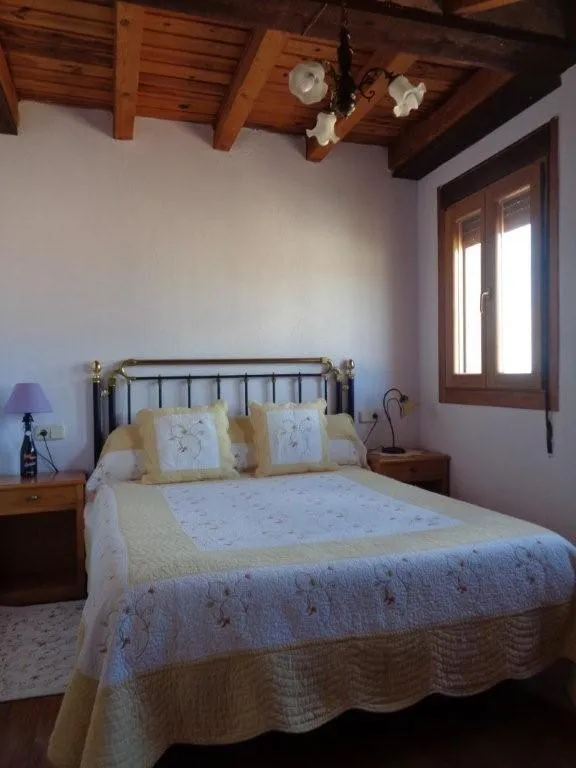 Bed in HOTEL RURAL LA ROMEROSA