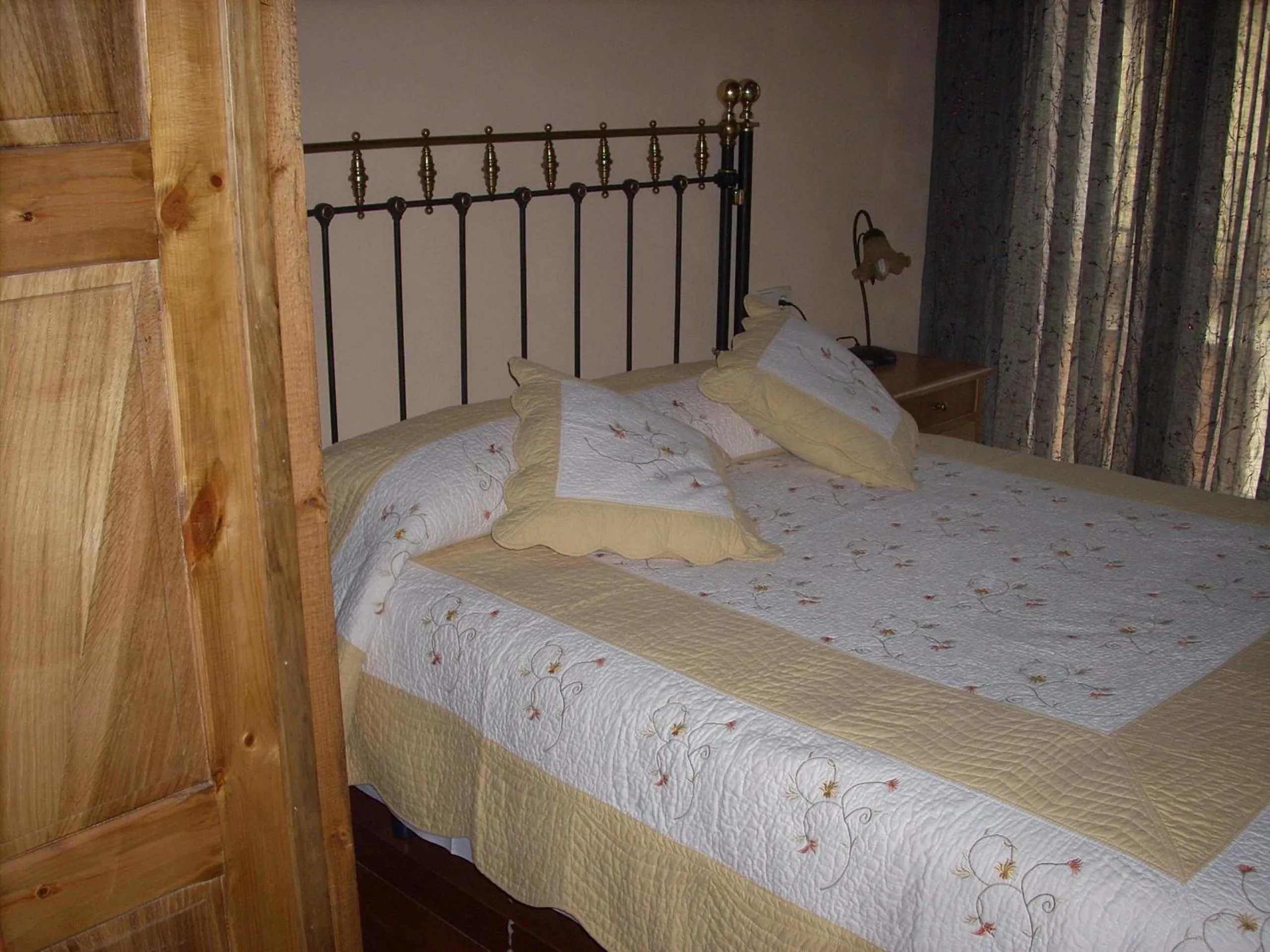 Bedroom, Bed in HOTEL RURAL LA ROMEROSA