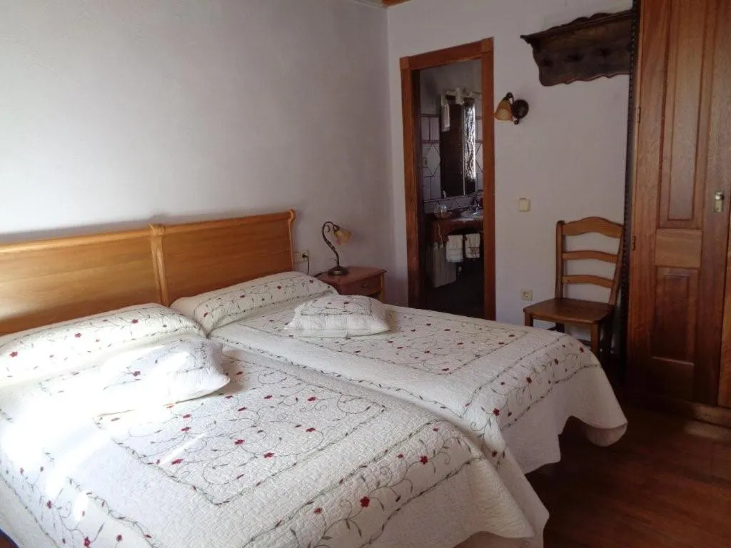 Bed in HOTEL RURAL LA ROMEROSA