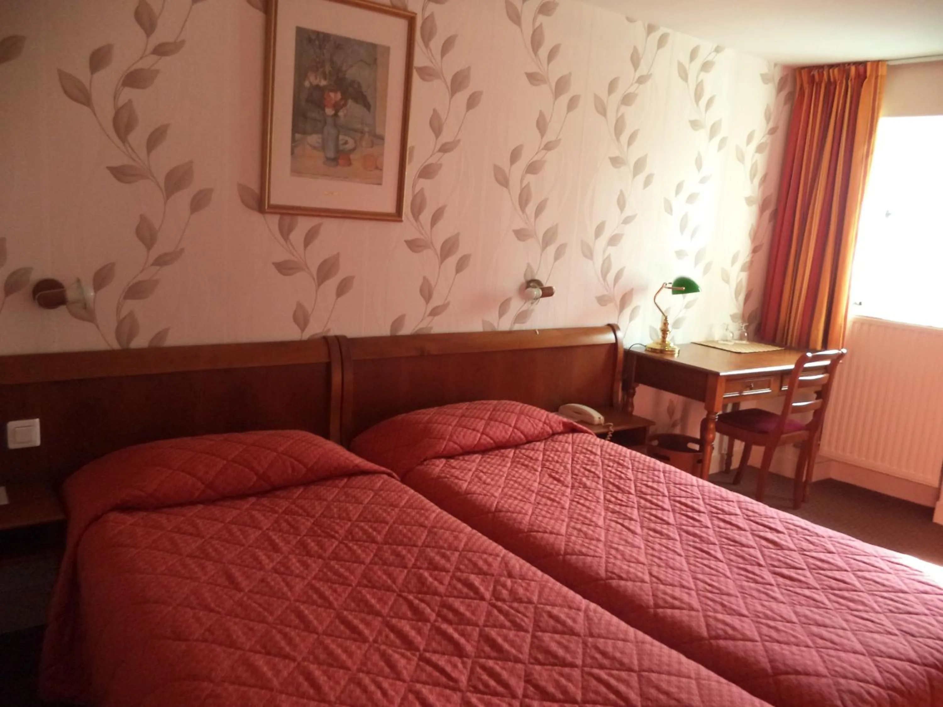 Day, Bed in Cit'Hotel Avallon Vauban
