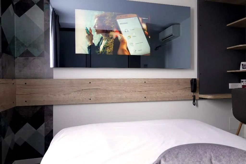 Bed in The Originals City, Hôtel Hélios, Roanne Nord