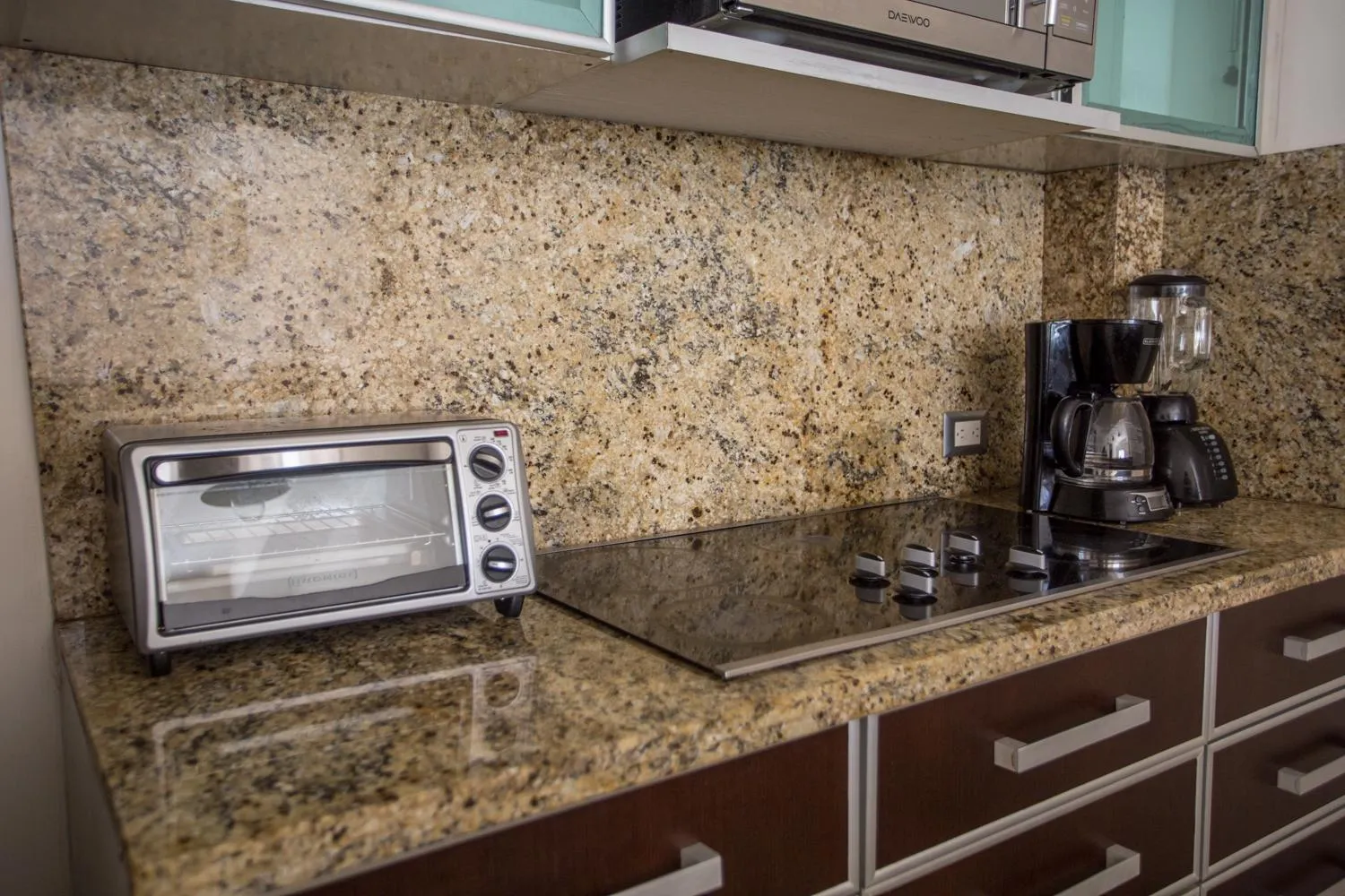 Coffee/tea facilities in San Pedro Hotel, 5ta Avenida