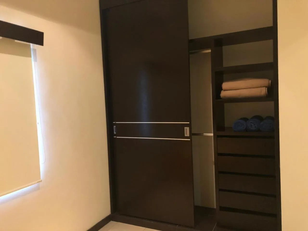 wardrobe in San Pedro Hotel, 5ta Avenida