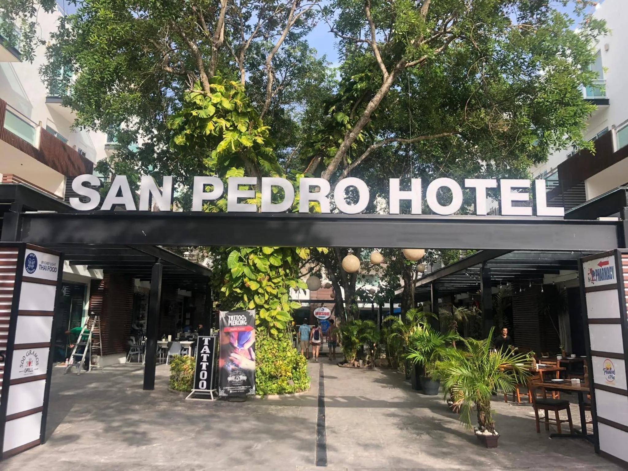 Property building in San Pedro Hotel, 5ta Avenida