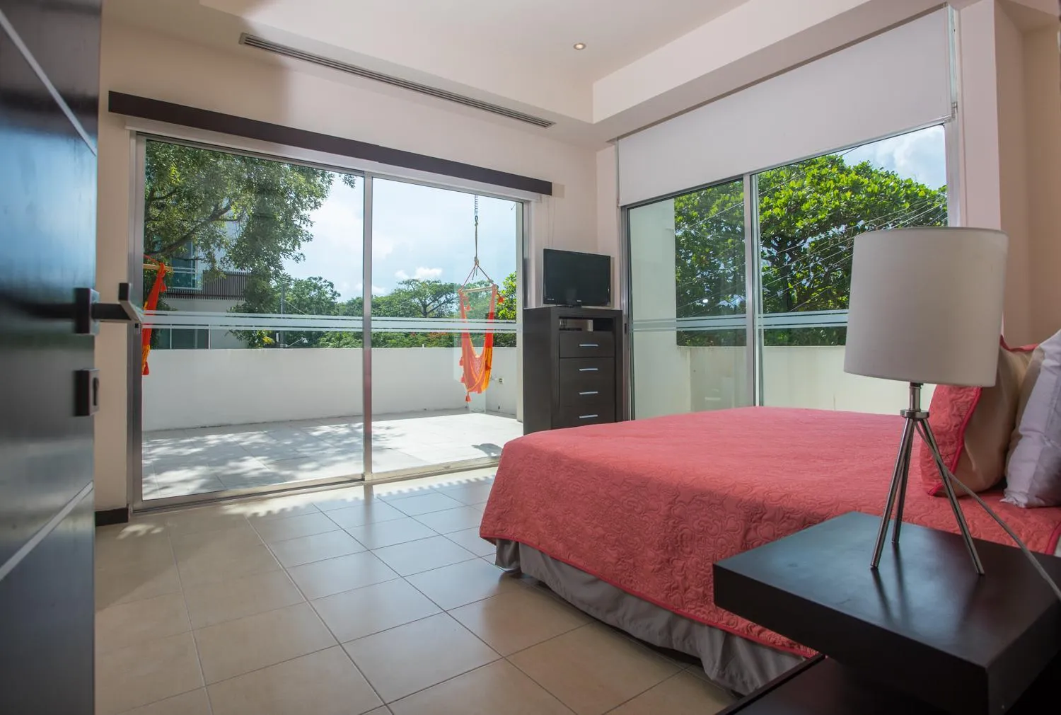 Balcony/Terrace, Bed in San Pedro Hotel, 5ta Avenida