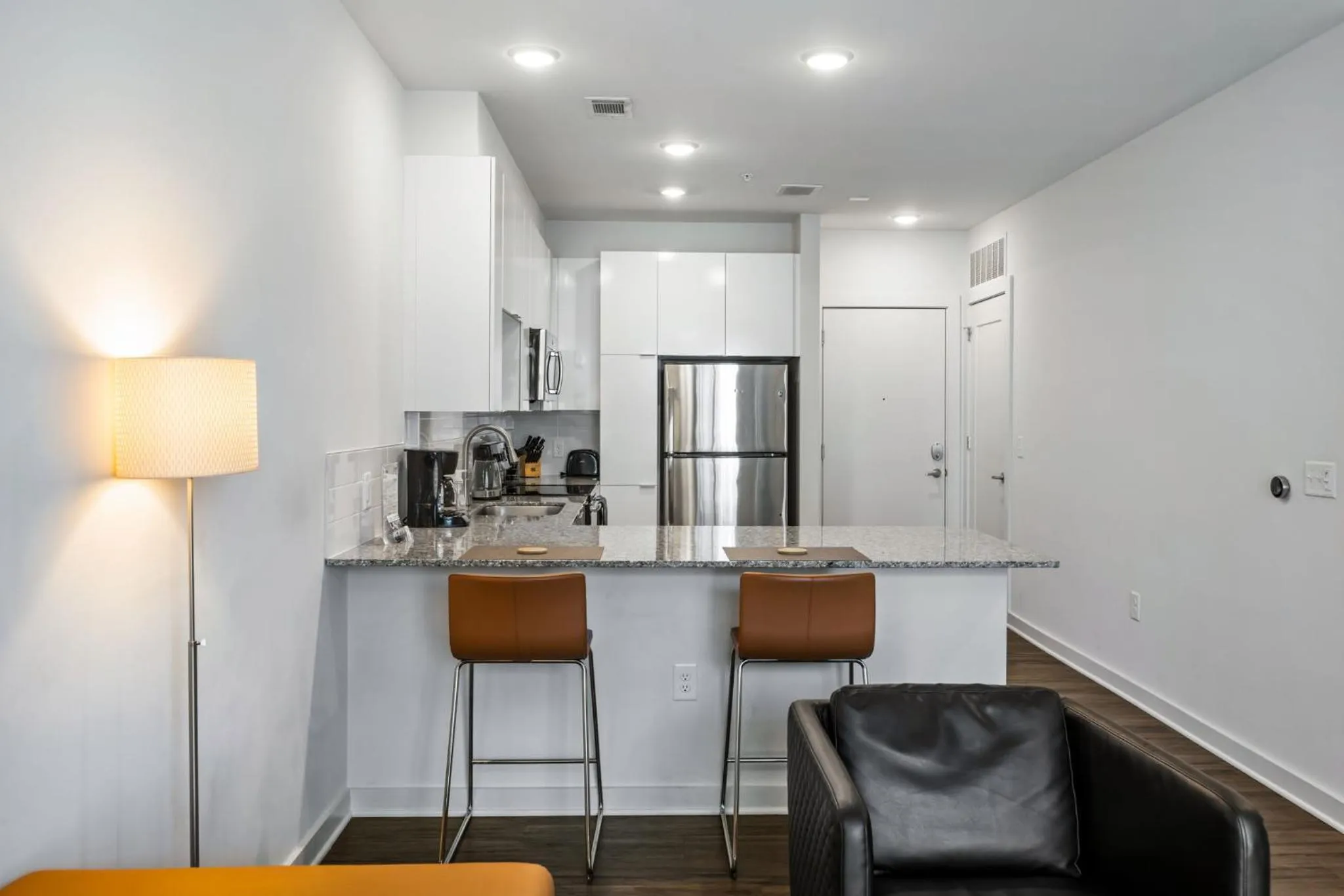 Kitchen or kitchenette in Spectacular Apartments by BCA Furnished Apartments