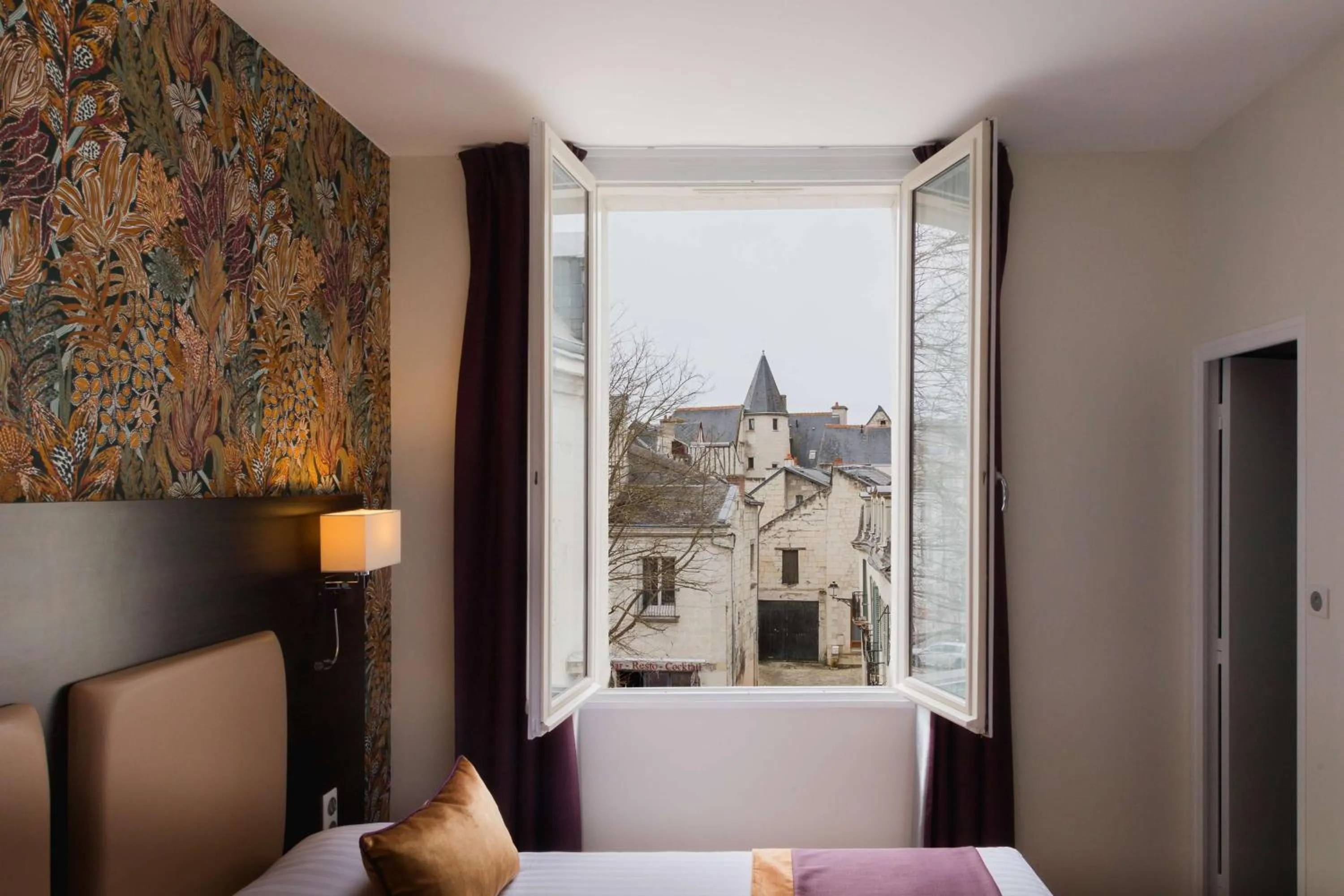 Bedroom, Bed in Best Western Hôtel De France