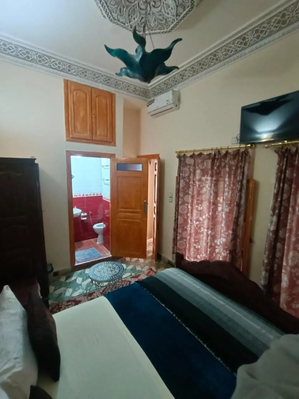 TV and multimedia, Bed in Riad lala Drissia