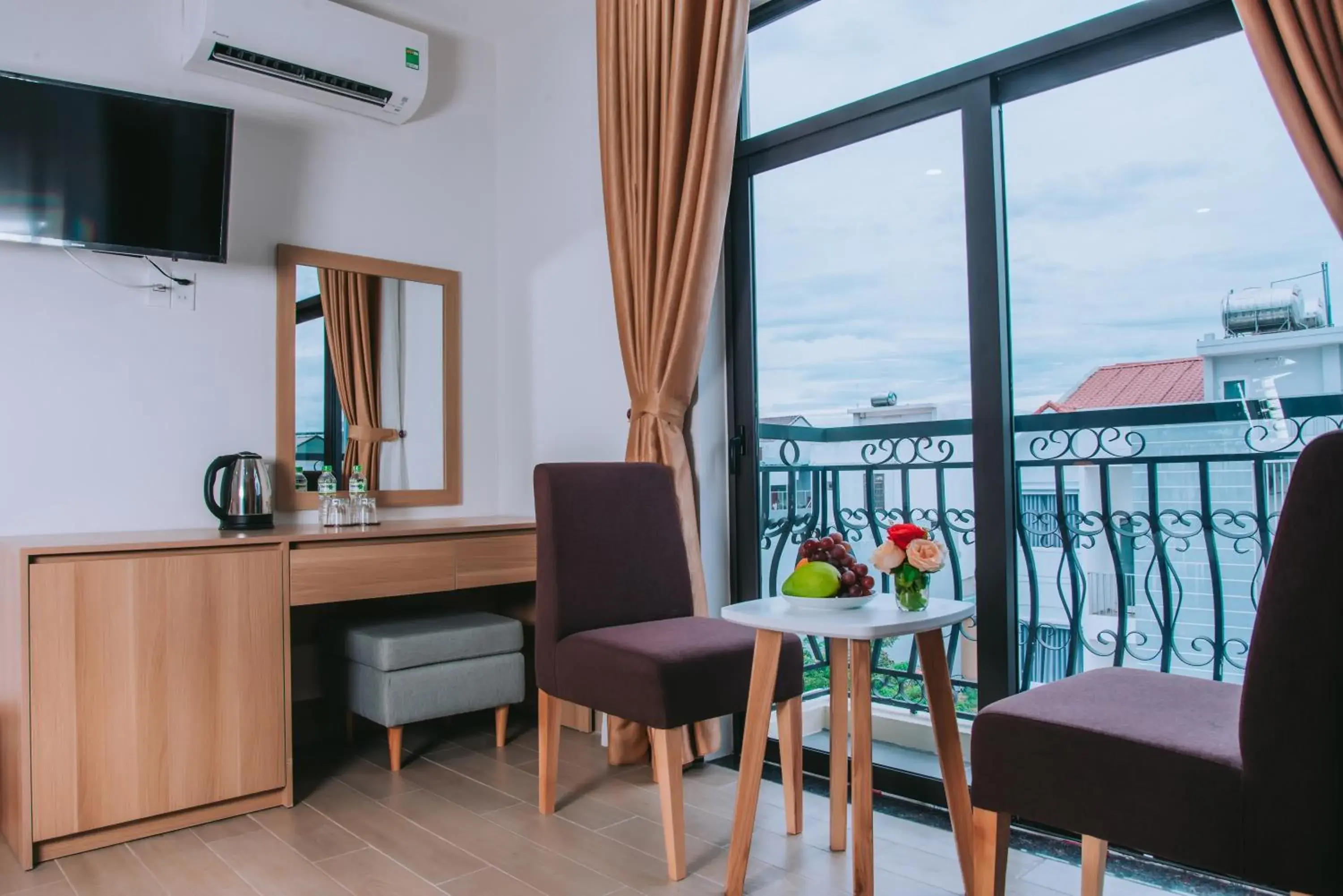Superior Double Room in An Dương Hotel & Apartment Superior Double Room in An Dương Hotel & Apartment