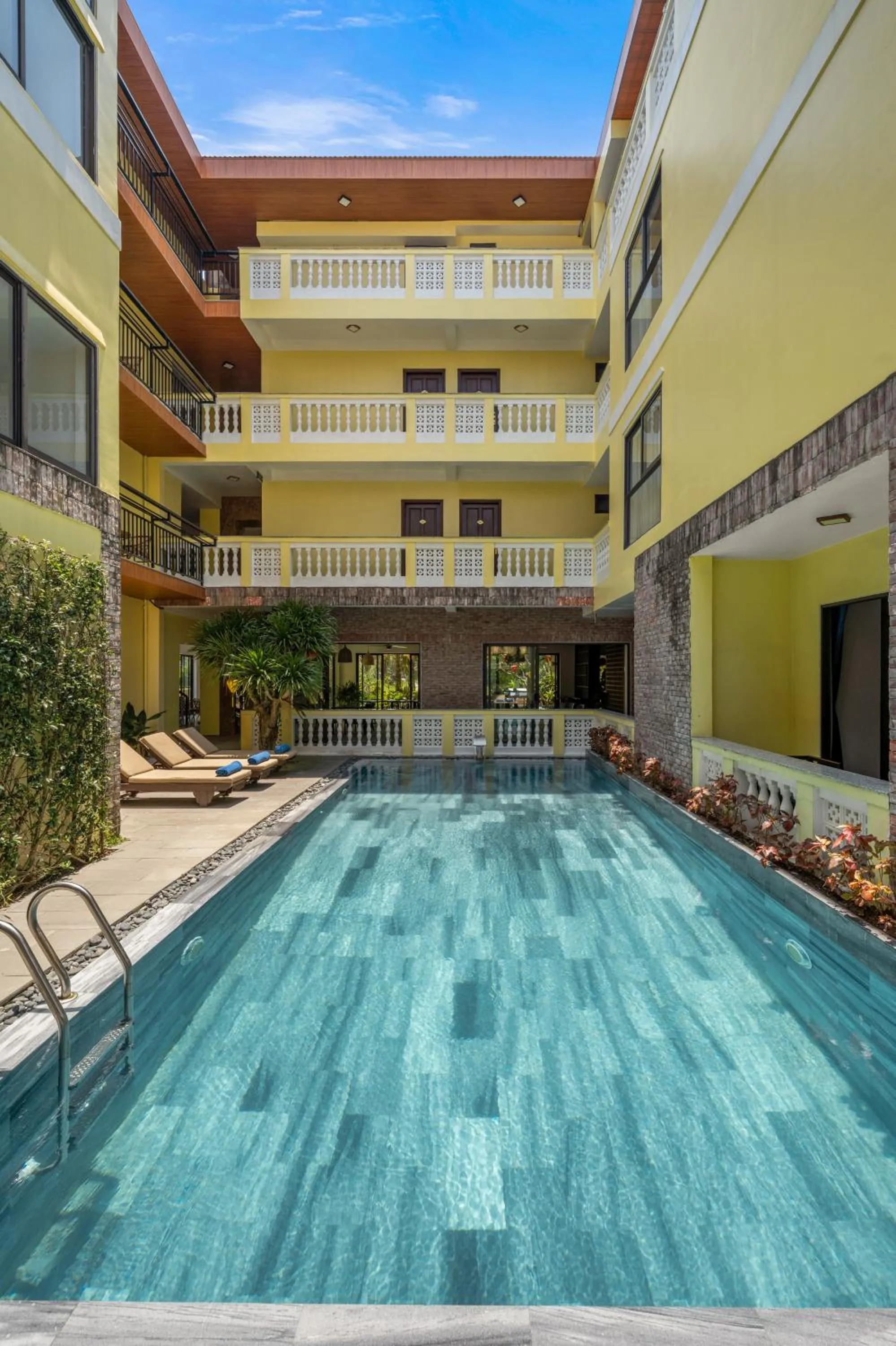 Swimming pool in Eden Hoi An Villas