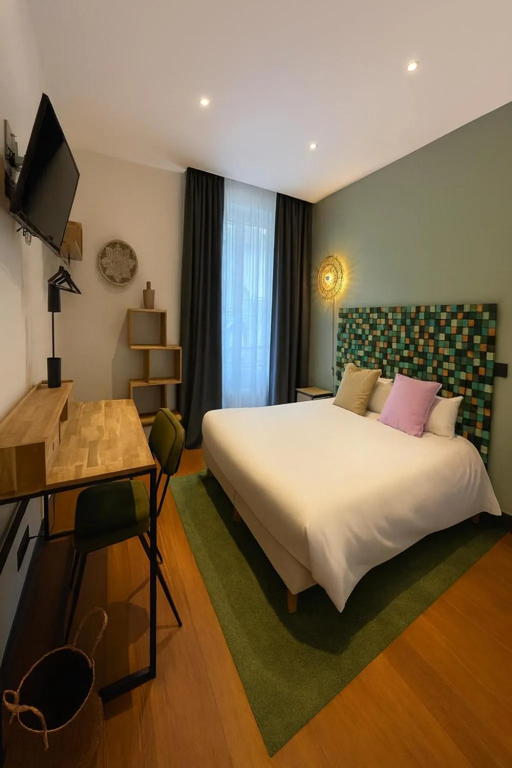 Bed in Urban Jungle Hôtel Orleans