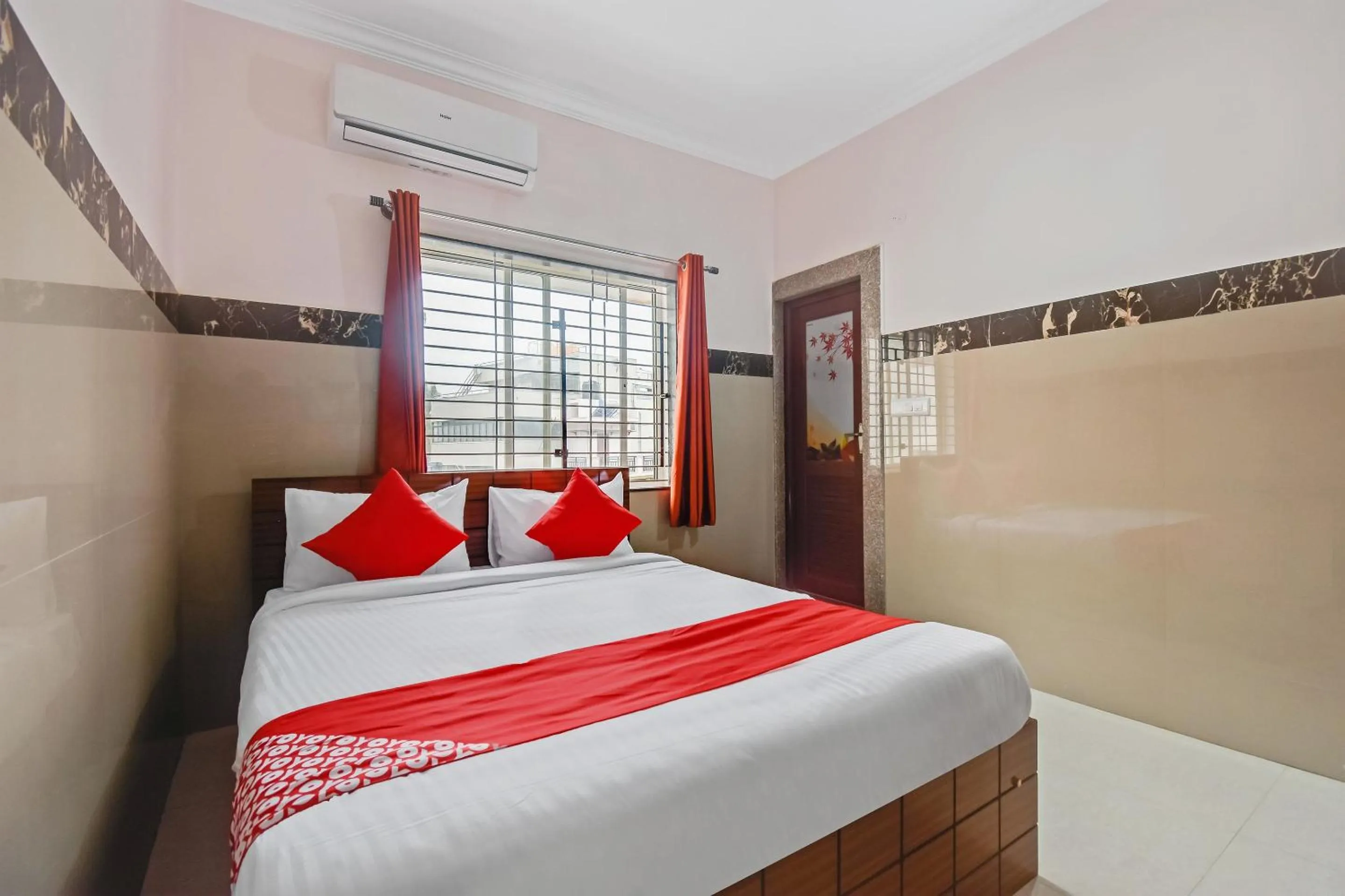 Bedroom, Bed in Hotel O Sri Sai Guru Comforts