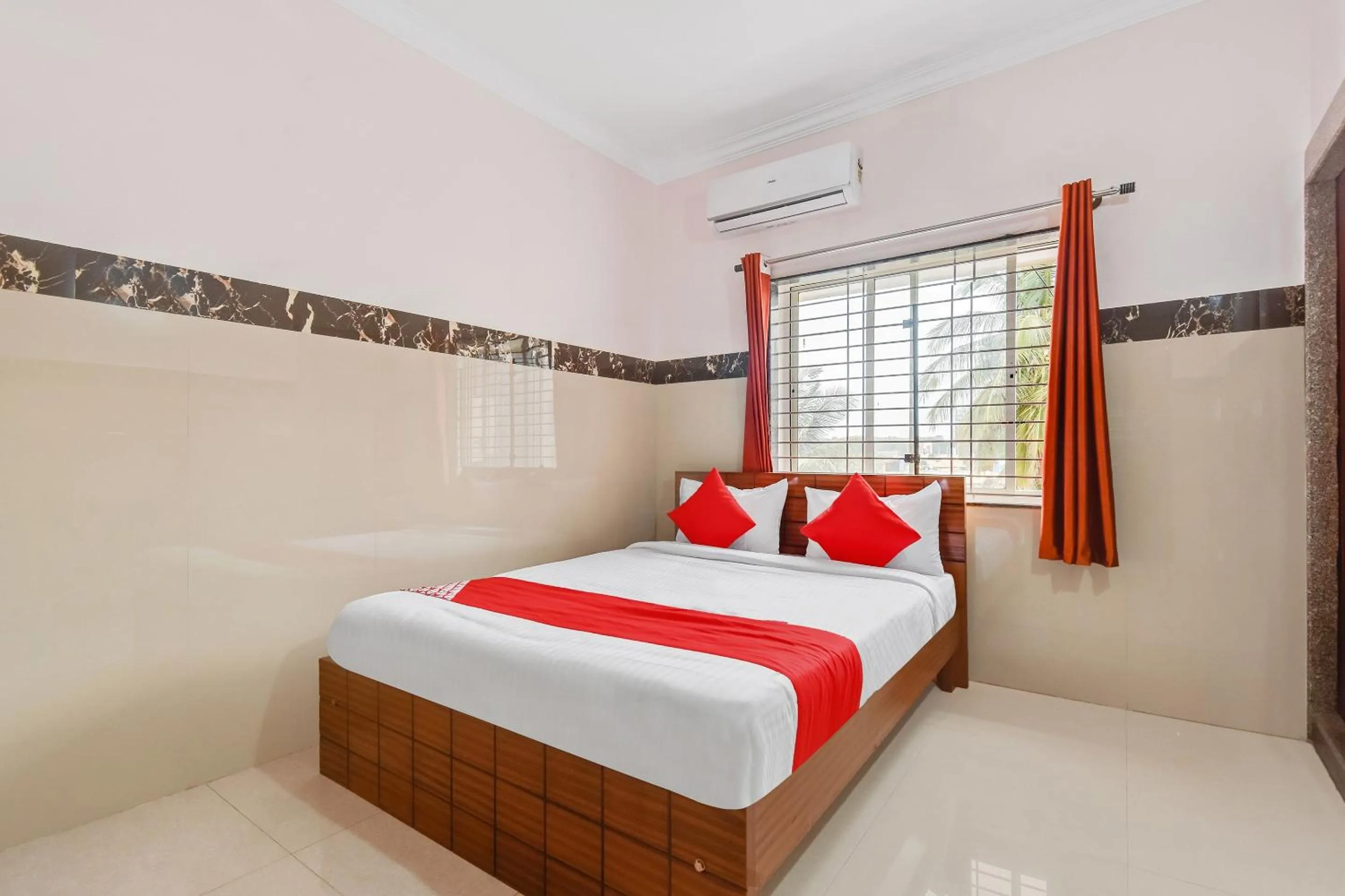 Bedroom, Bed in Hotel O Sri Sai Guru Comforts