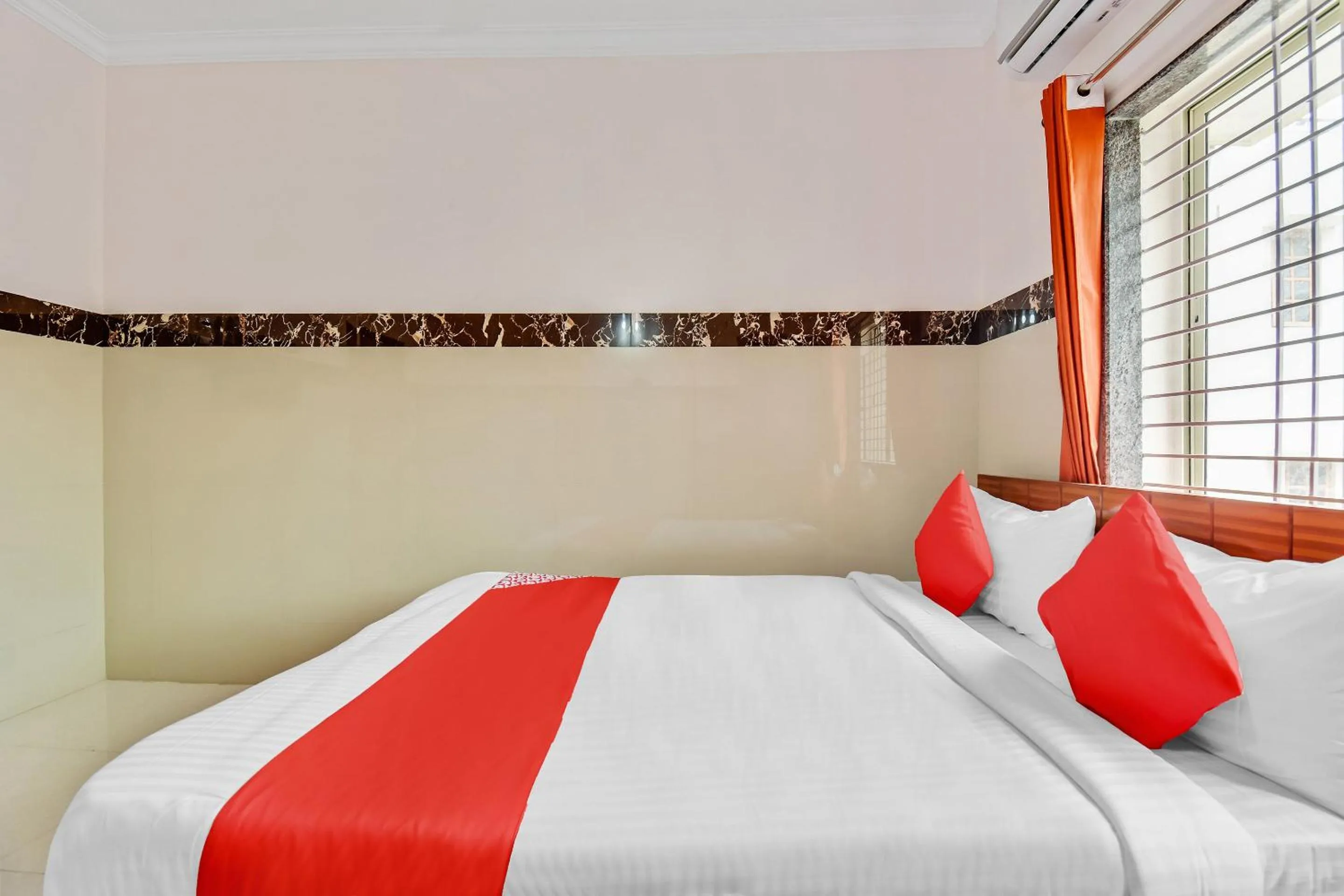 Bedroom, Bed in Hotel O Sri Sai Guru Comforts