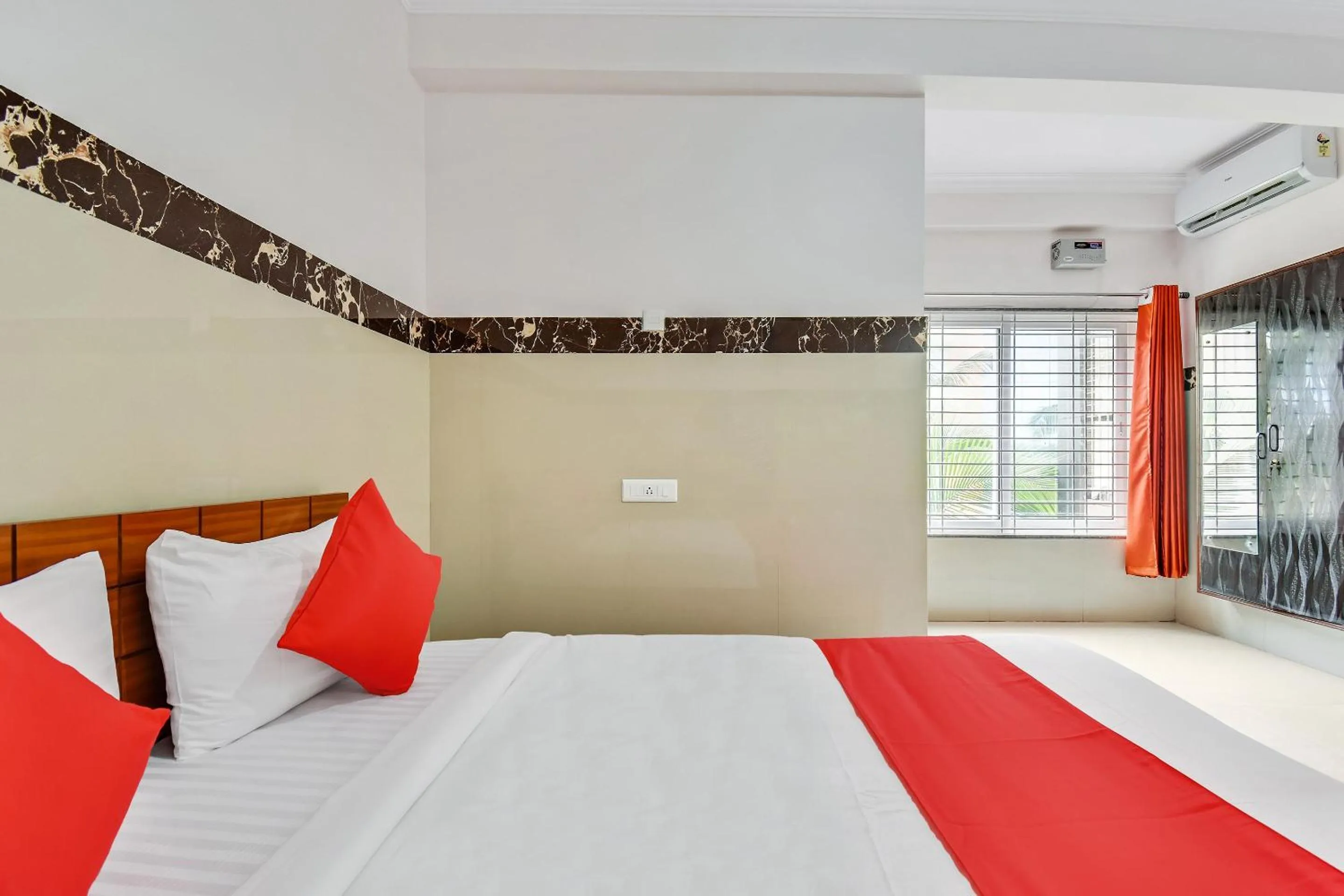 Bedroom, Bed in Hotel O Sri Sai Guru Comforts