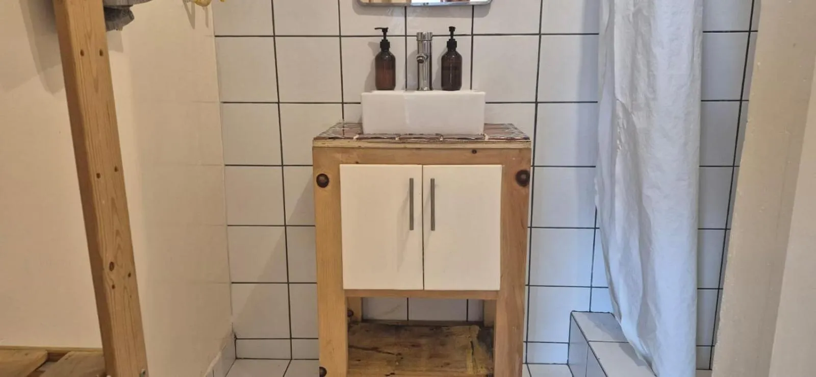 Bathroom in Coyote Lofts-Estacion Federal