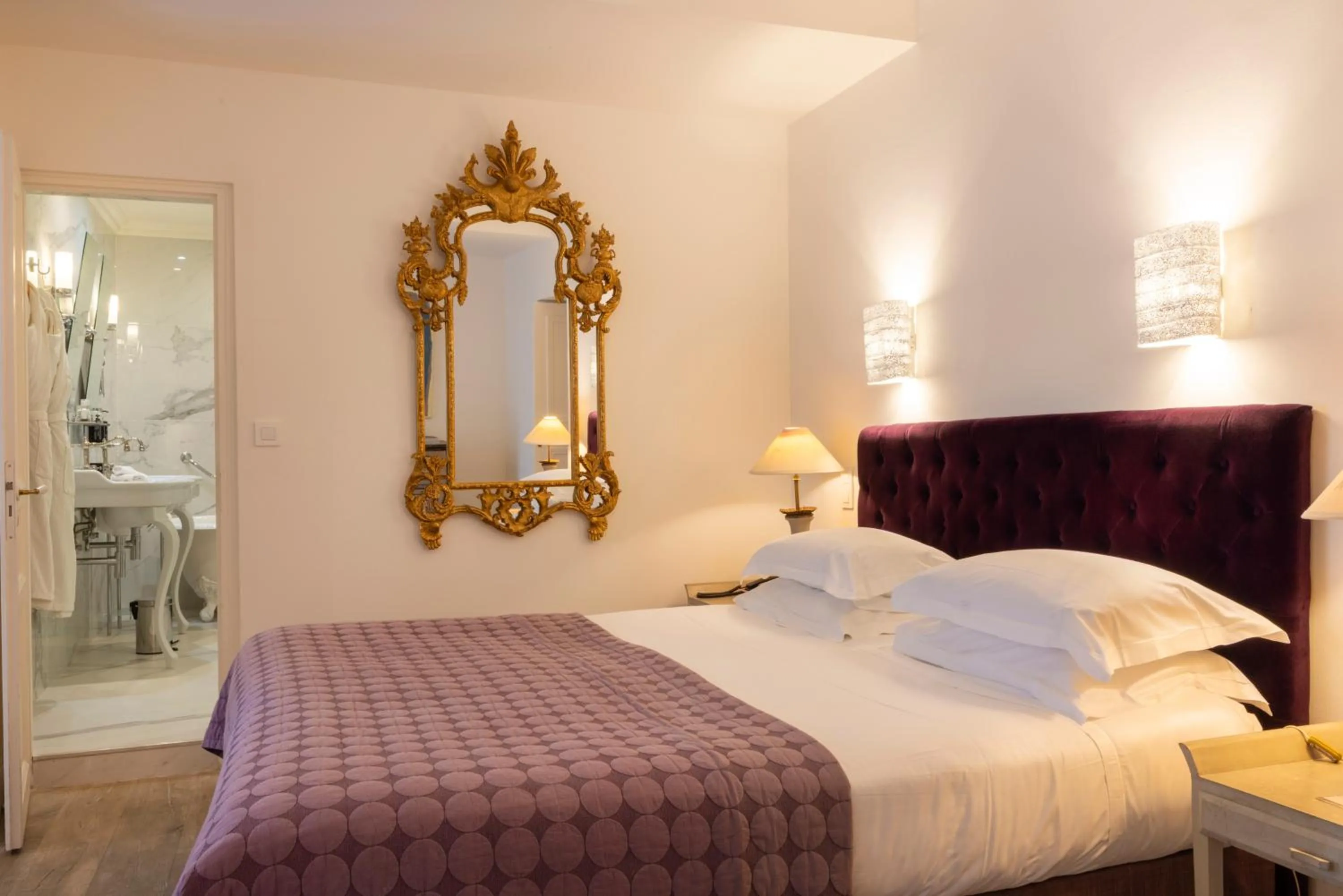 Bed in La Signoria & Spa