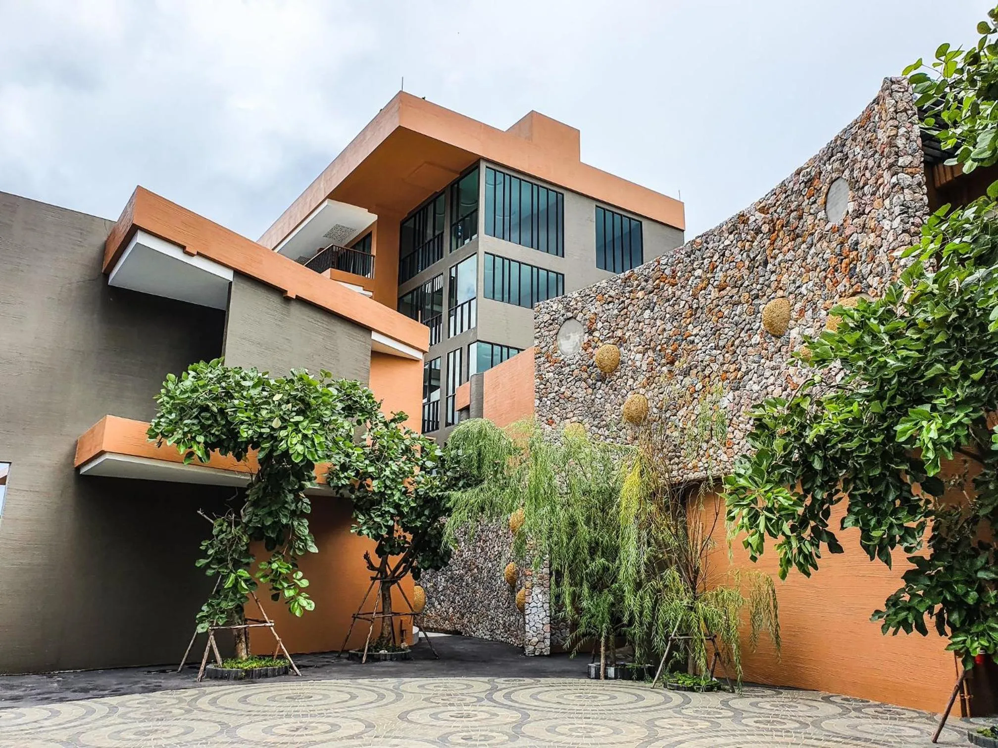 Garden in Rachabhura Hotel