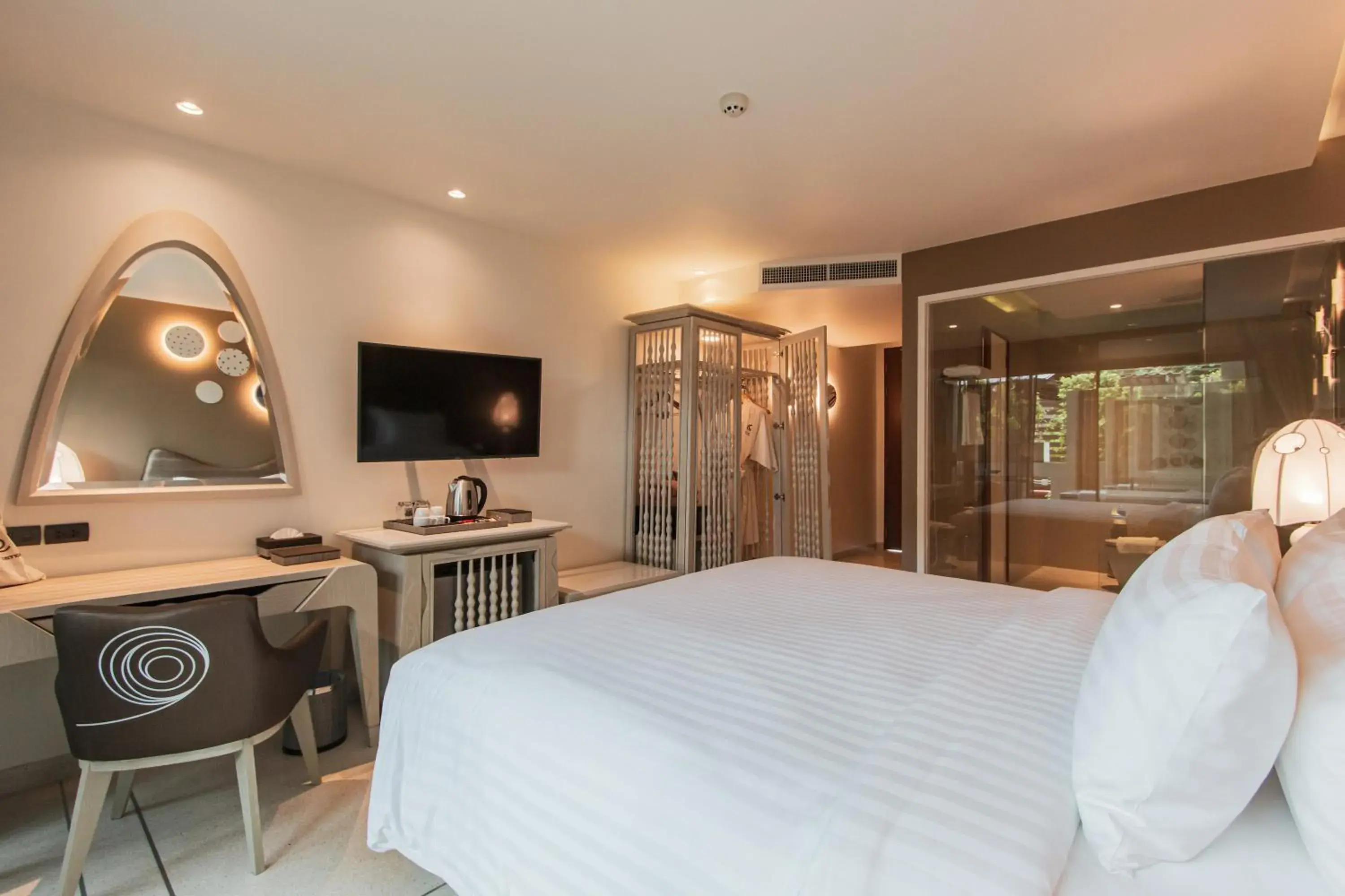 Superior with Jacuzzi in Rachabhura Hotel Superior with Jacuzzi in Rachabhura Hotel