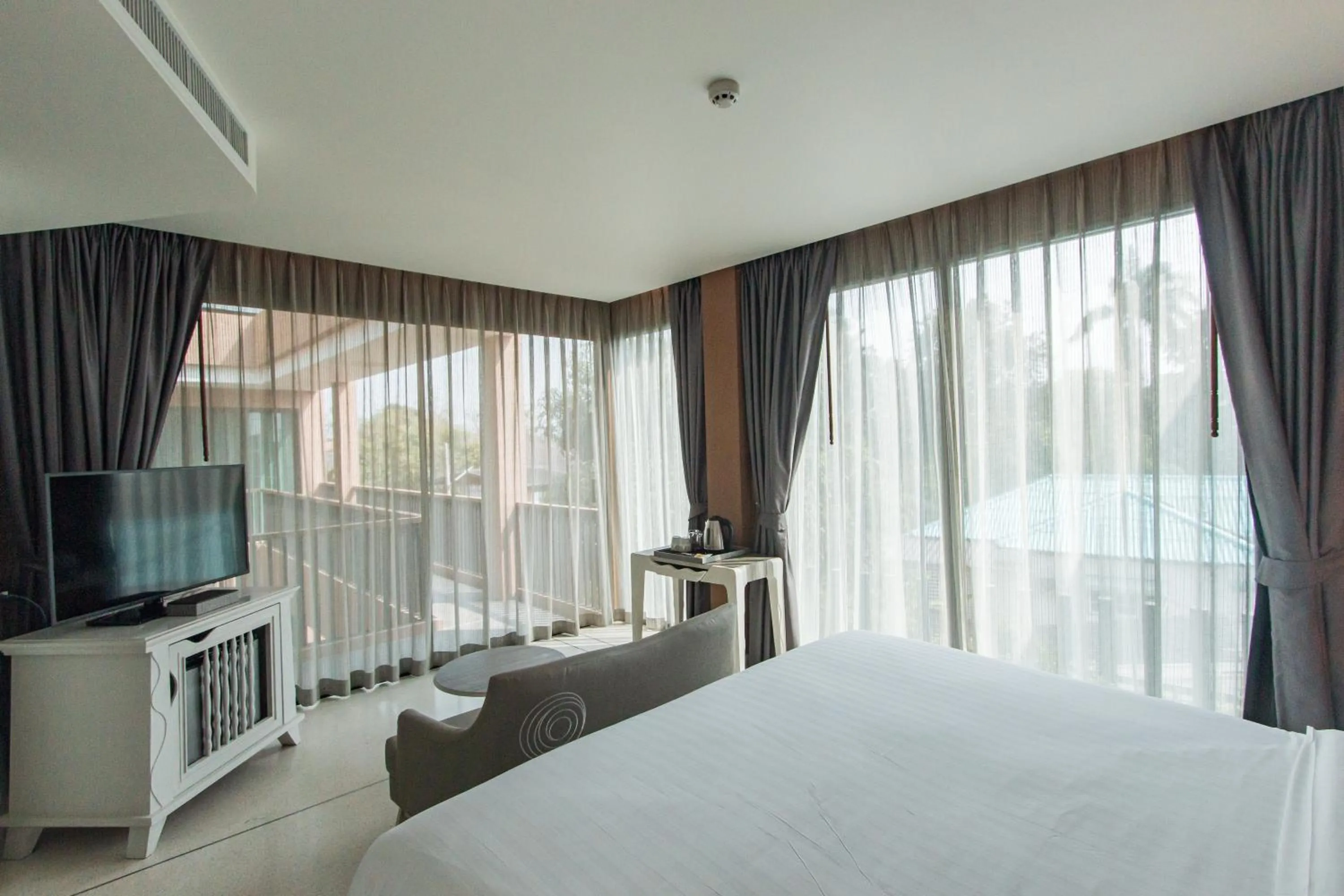 Photo of the whole room, Bed in Rachabhura Hotel