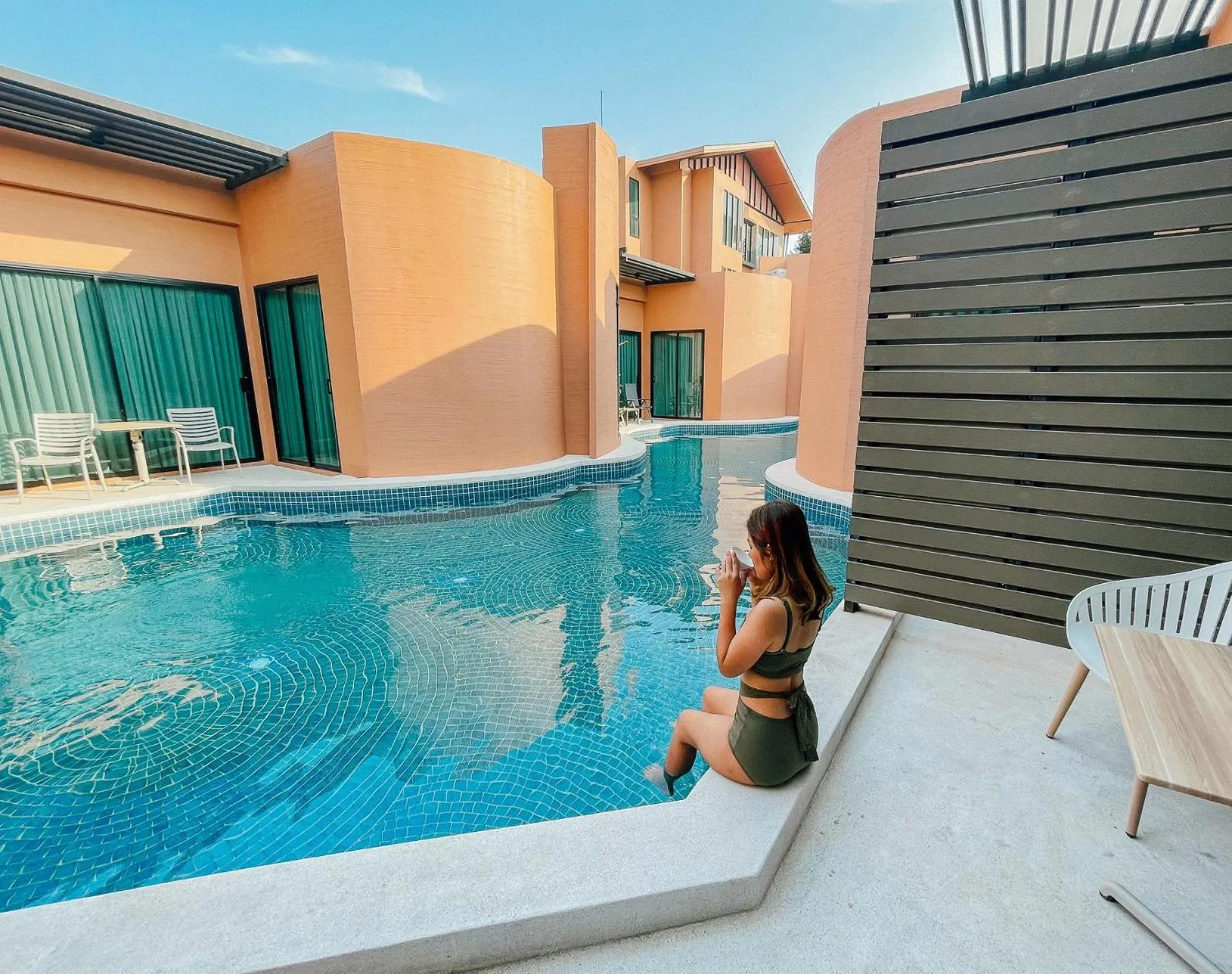 Swimming pool in Rachabhura Hotel