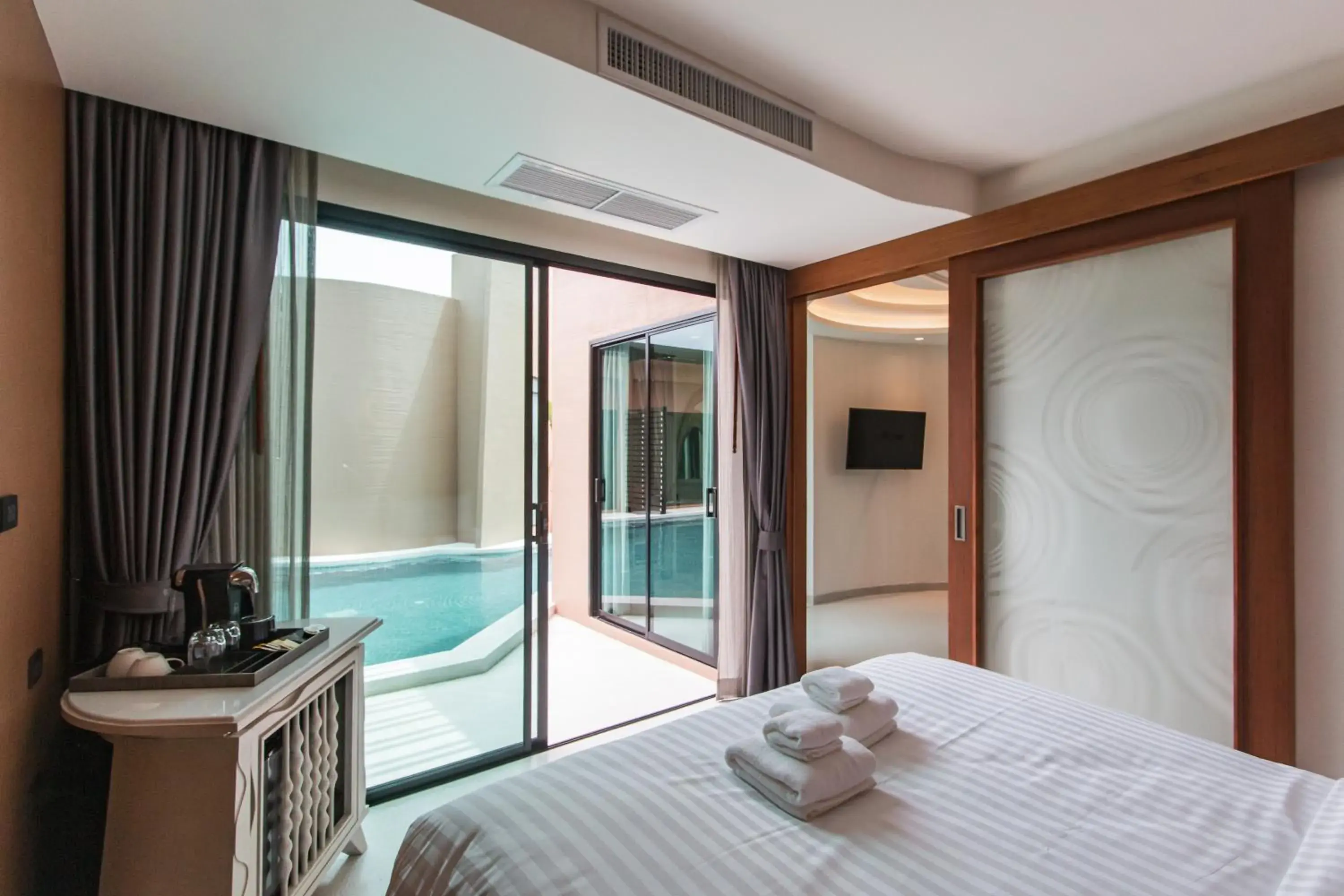 Villa with Pool Access in Rachabhura Hotel Villa with Pool Access in Rachabhura Hotel